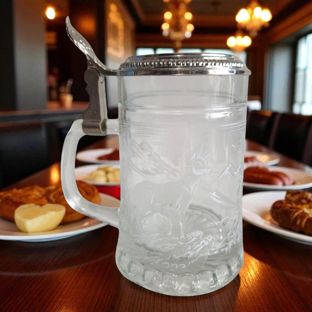 Bierkrug aus Glas mit Deckel | Westdeutschland | H. 17 cm