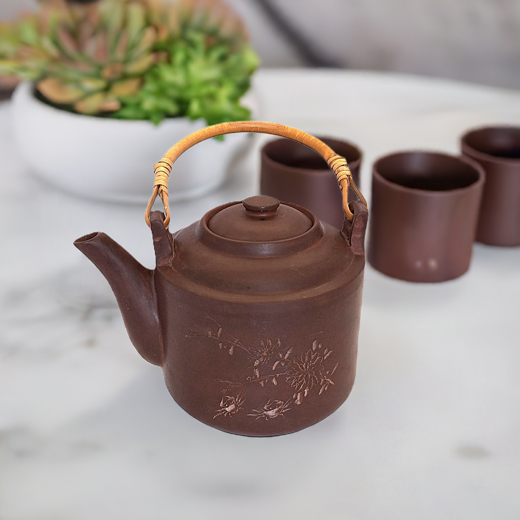 Aardewerk Theepot met Krabben & Bloemmotief – Bamboe Handvat, Jaren '70