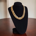 Vintage goudkleurige grove schakelketting met grote dubbele schakels, lengte 52 cm.
