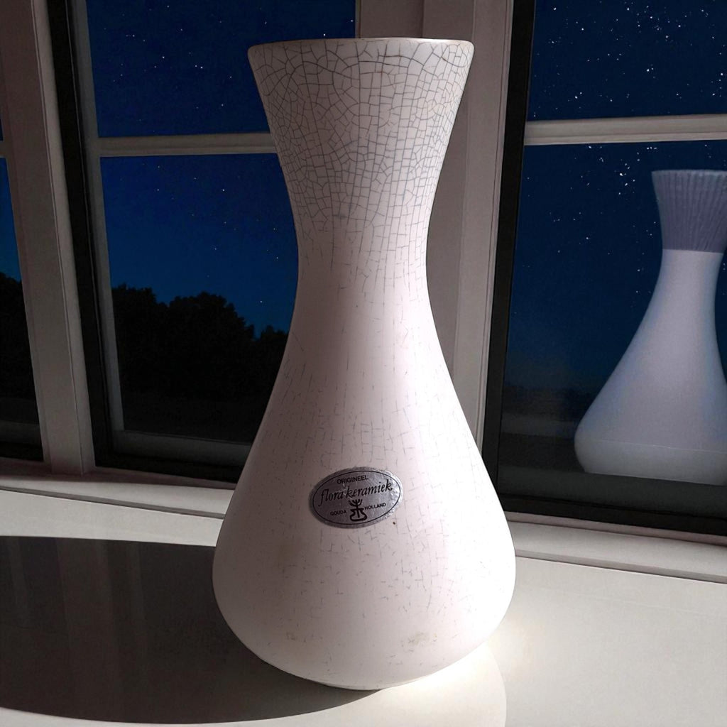 Flora Ceramics Gouda Vase | Craquelure | No. 651 | Original Sticker | 22 cm