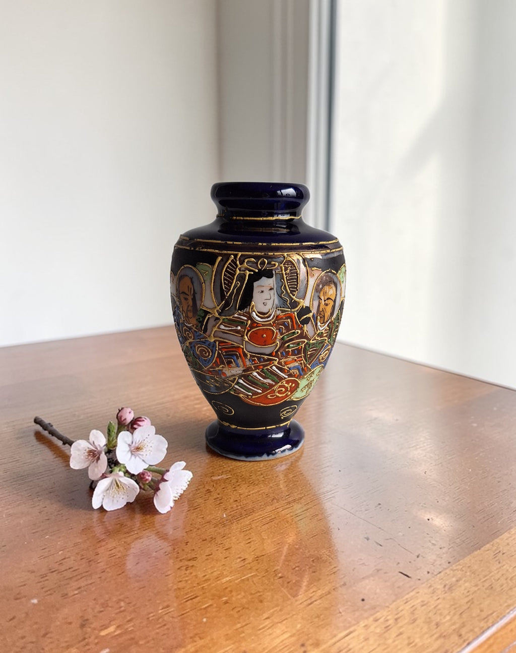 Japanese Satsuma Vase with Dark Blue Glaze & Gold Accents – Meiji Period