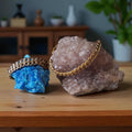 Set aus zwei goldfarbenen Damen-Gliederarmbändern – fein und breit