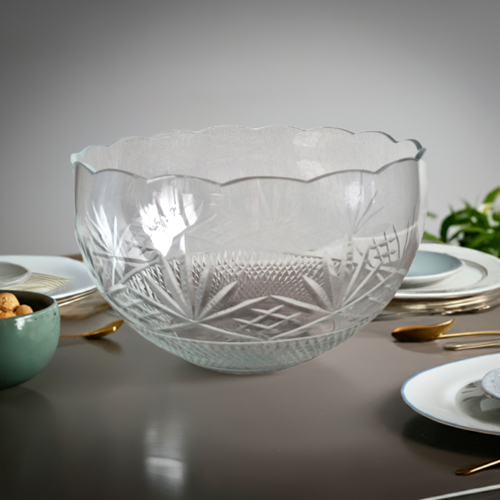 Lead Crystal Bowl Ø 22.5 cm | 1960s | Clear Cut Crystal