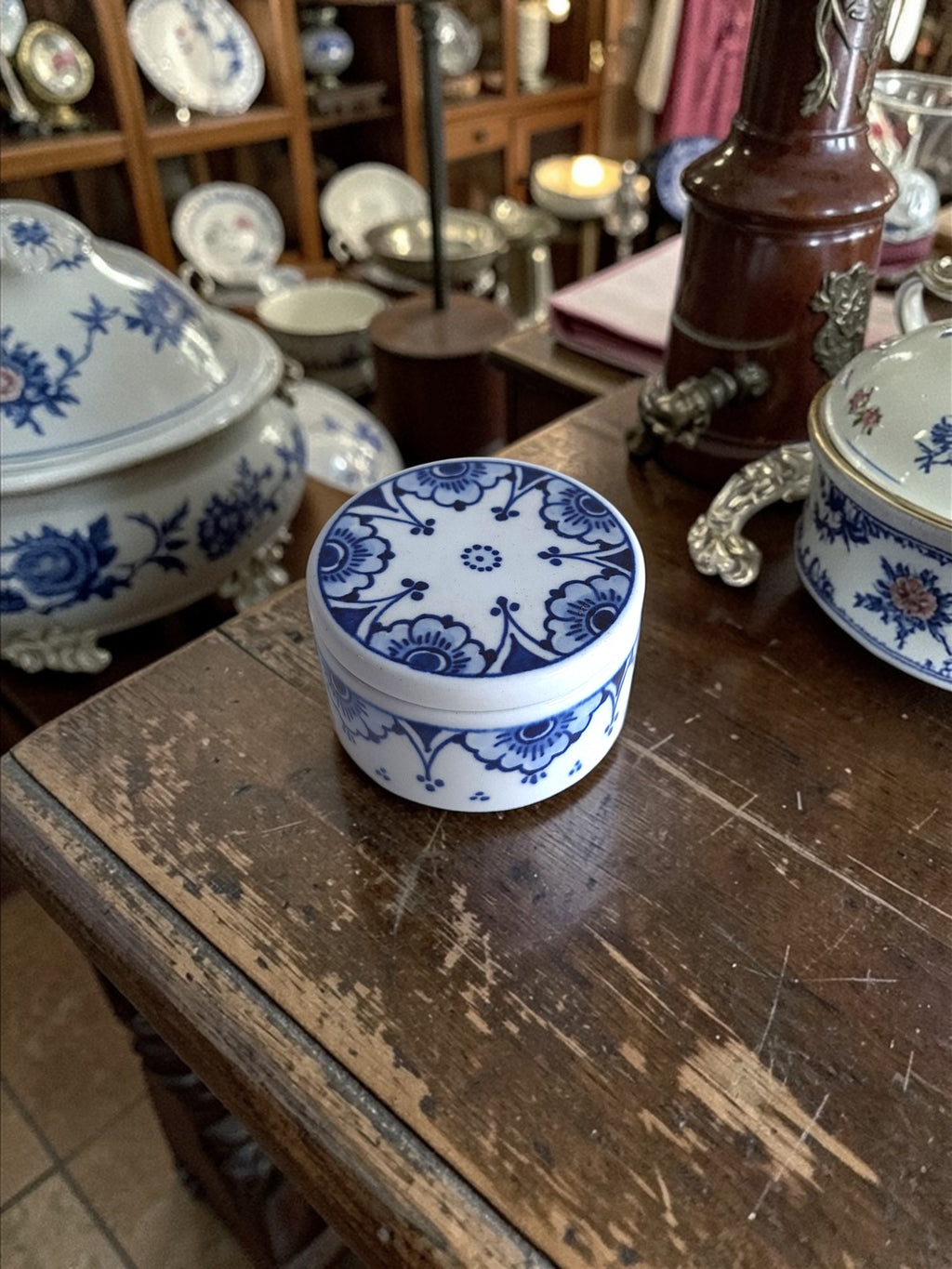 Royal Delft Delfter Blau Pillendose | Meistermaler S.J.A. Rinsma | Jahresbuchstabe DS 1998