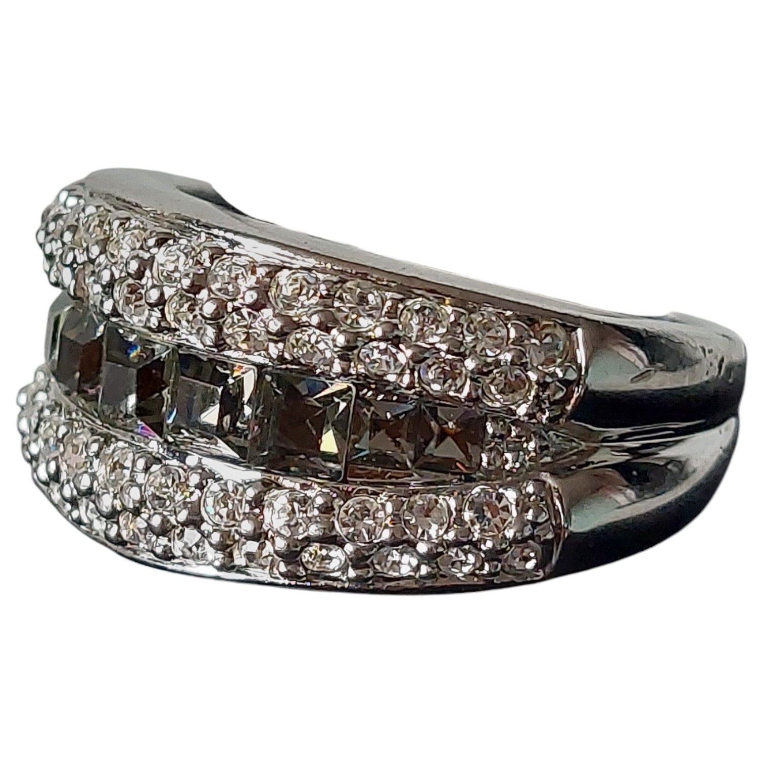 Vintage damesring - M&S zilverkleurig met 5 rijen strass