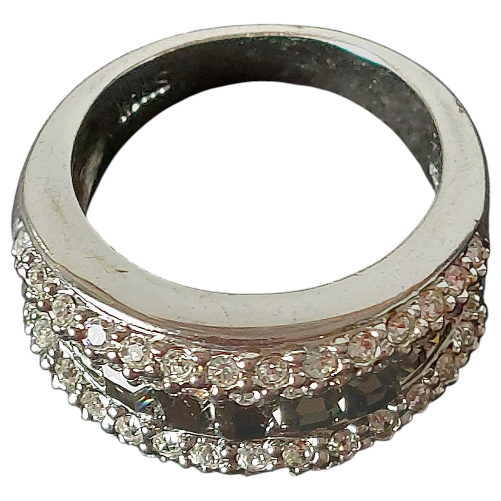 Vintage damesring - M&S zilverkleurig met 5 rijen strass