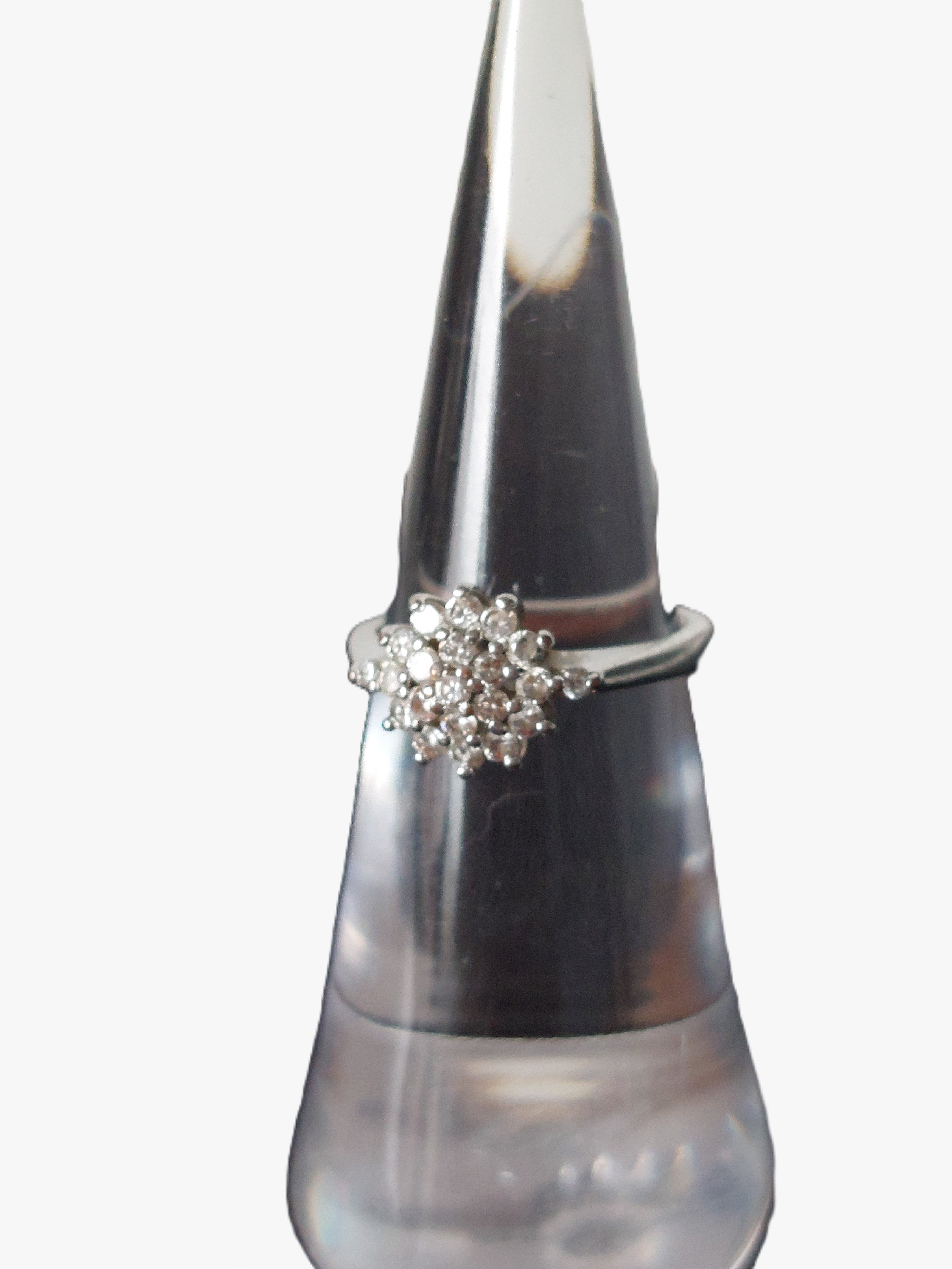 Vintage damesring - zilverkleurig rozet met strass in bloemmotief