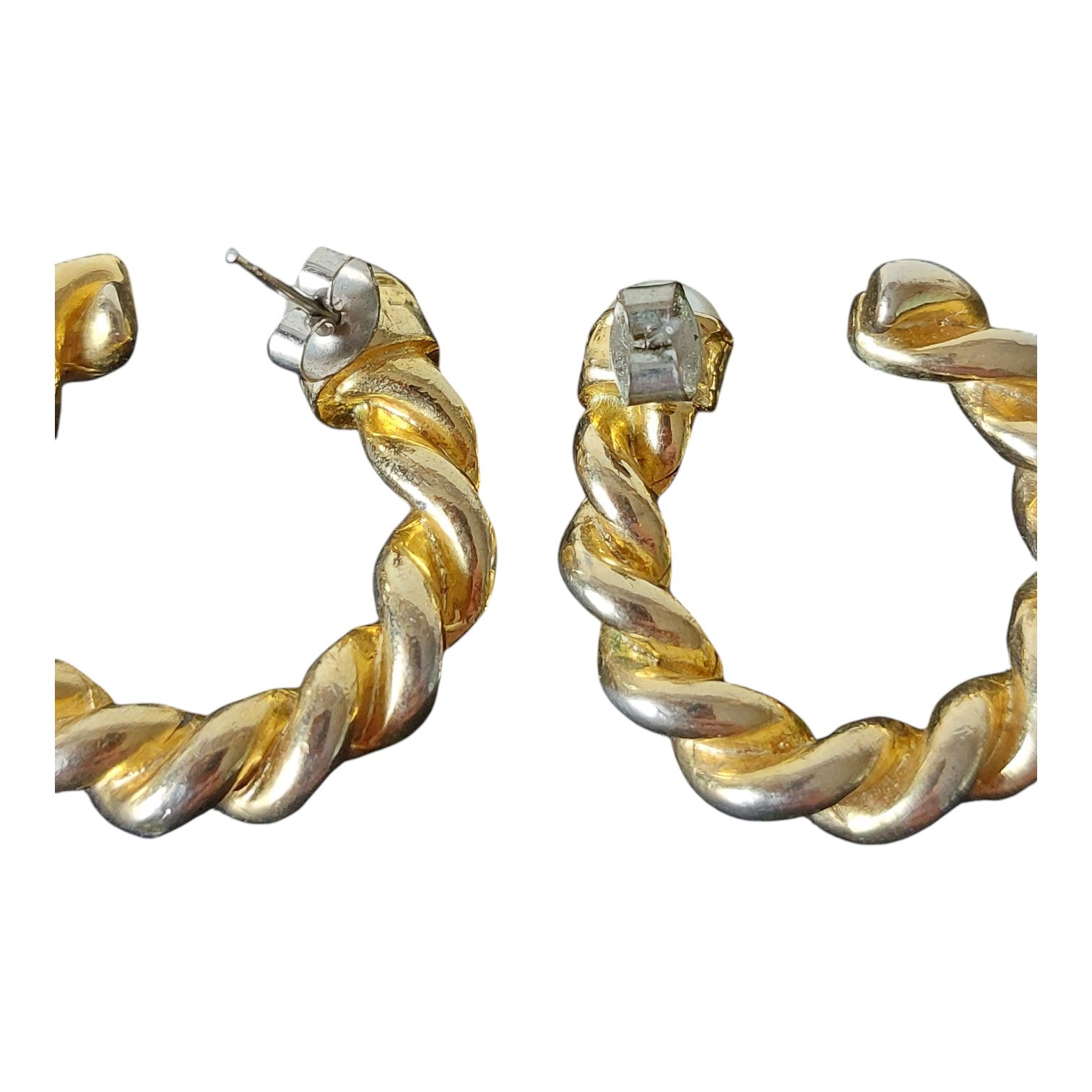 Goldfarbene Ohrstecker mit Perle und Strass