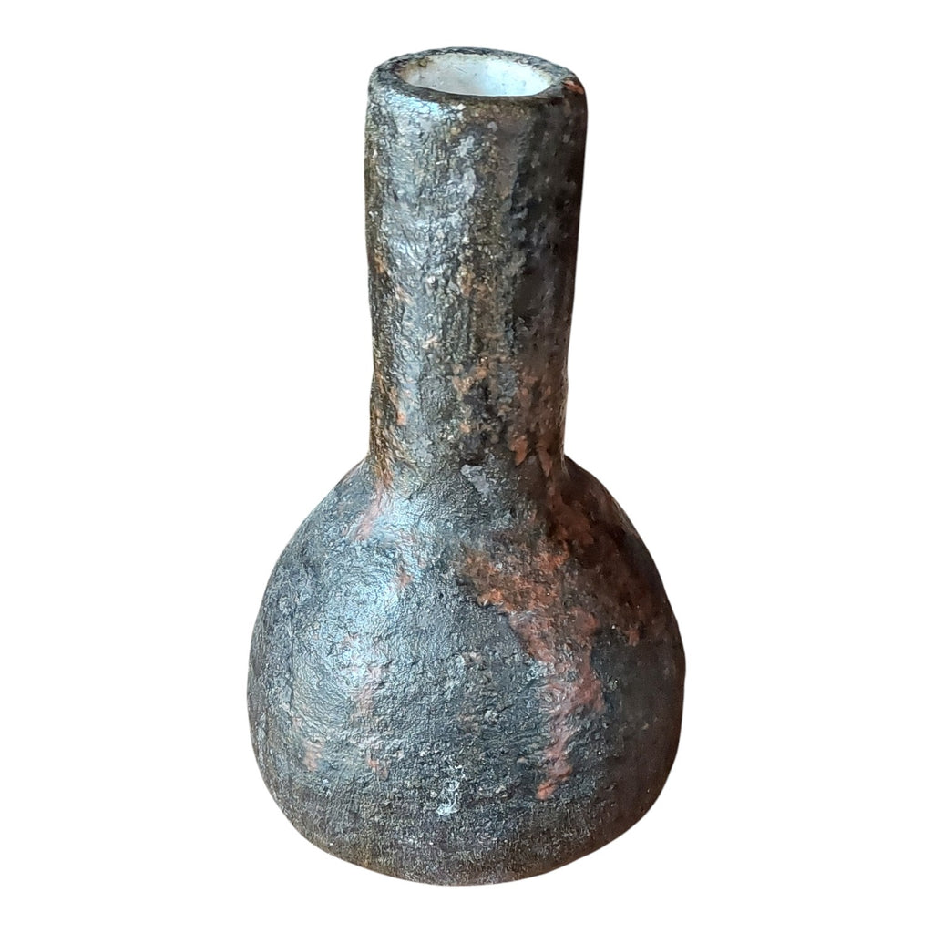 Studiokeramik Vase | Signiert G.J. | Braunes Email mit weißer Innenseite | 22 cm
