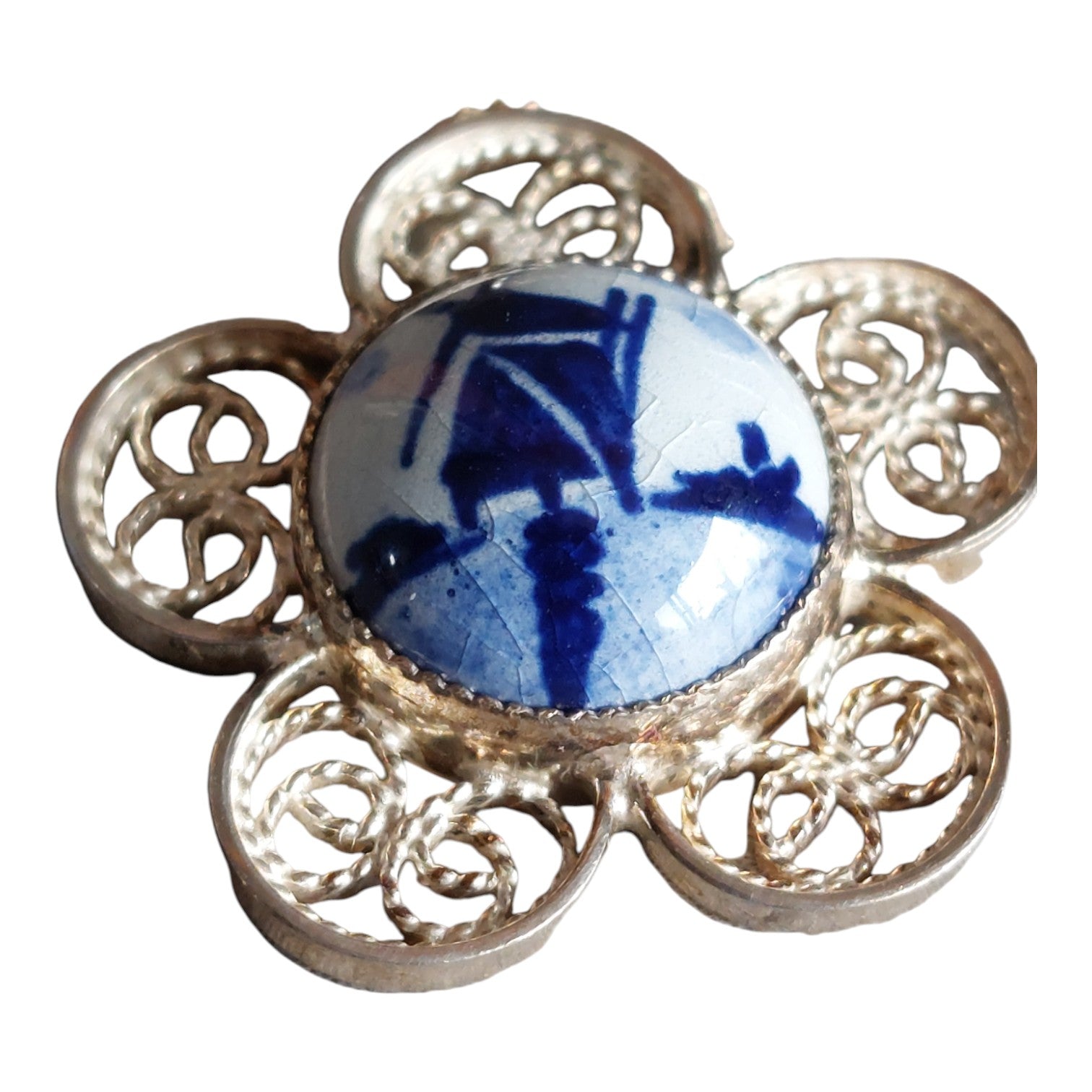 Silver Delft blue filigree pendant and chain