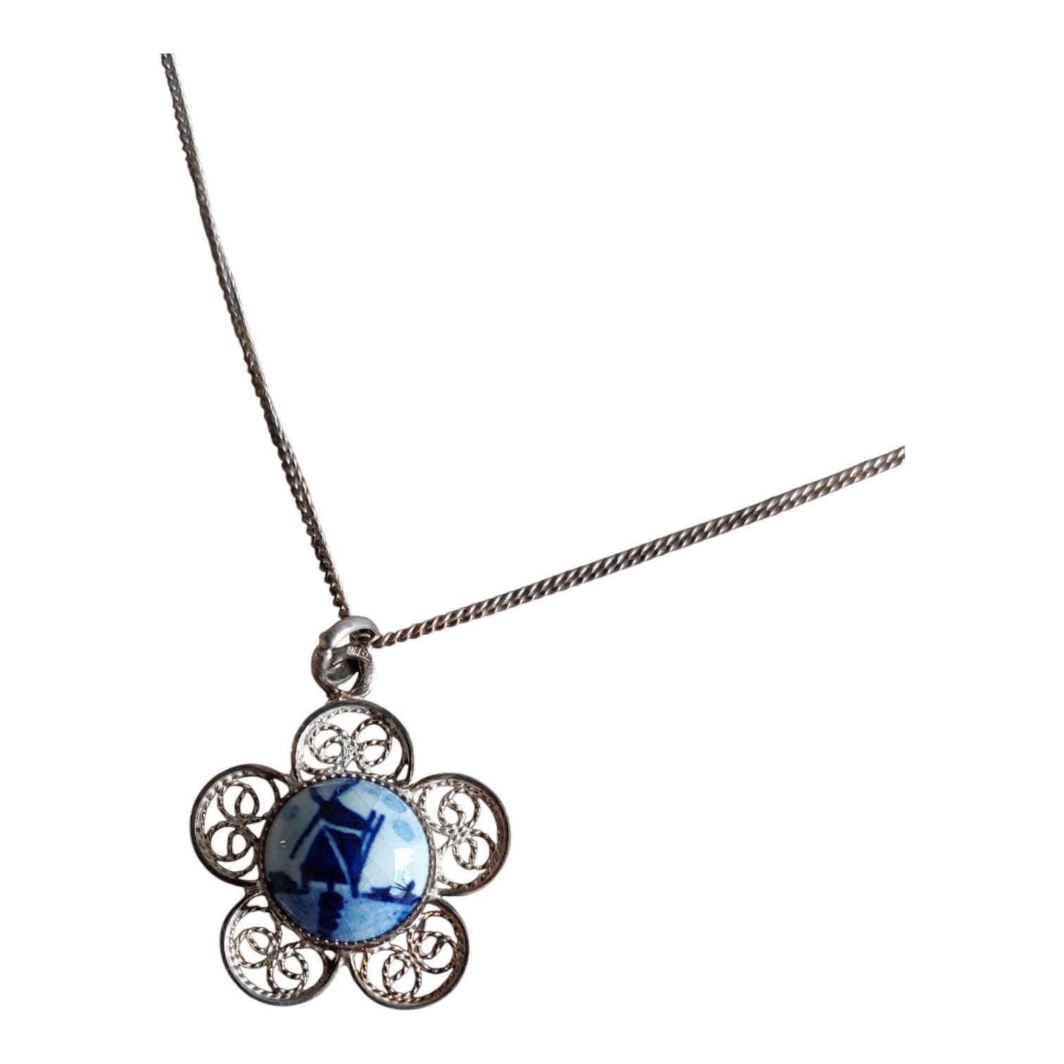 Silver Delft blue filigree pendant and chain
