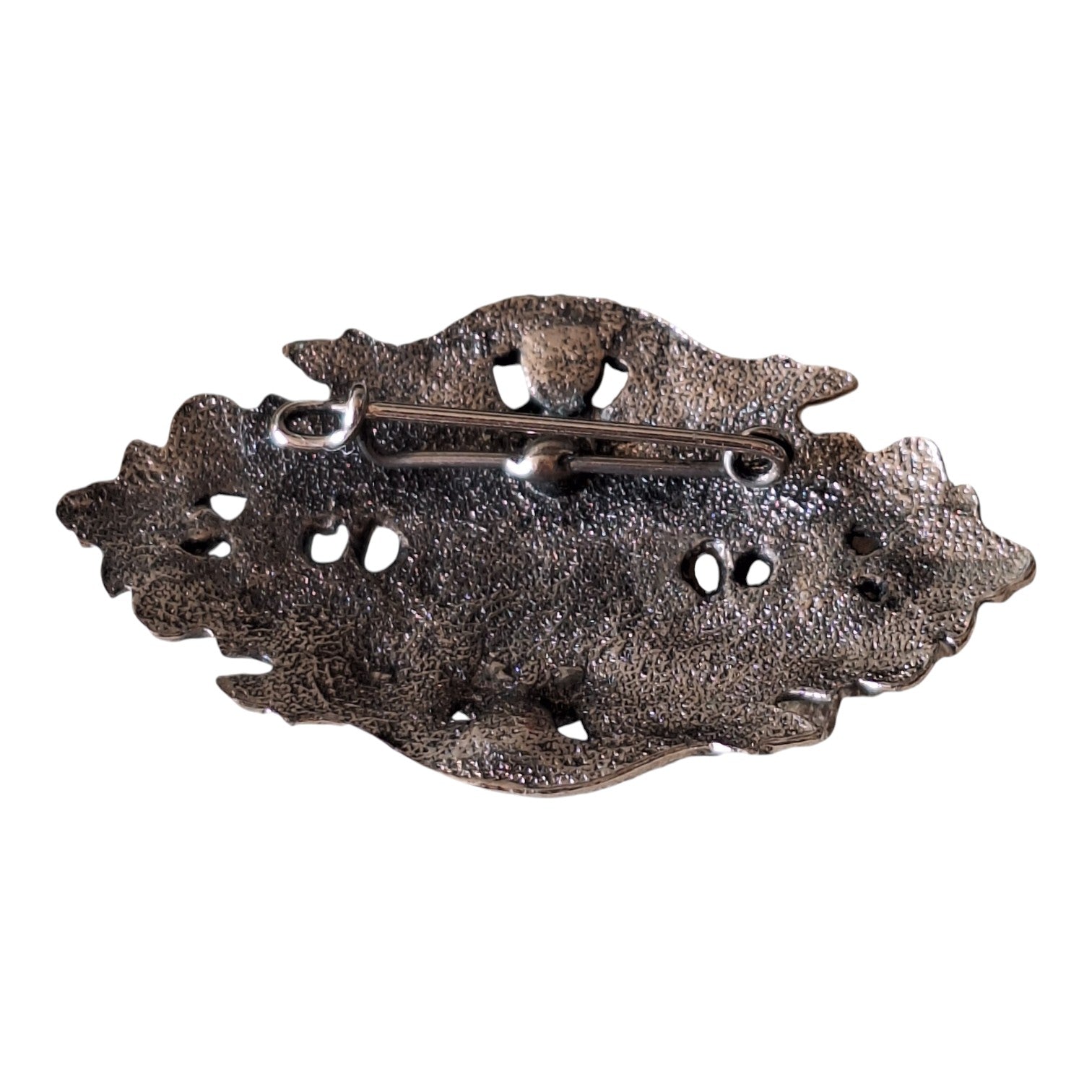 Silberfarbene Kamée-Brosche mit Strass – Retro-Kostümschmuck
