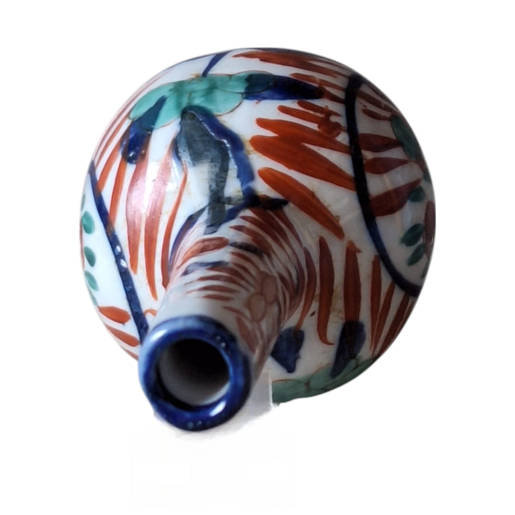 Imari Pfeifenvase – Zwiebelförmige Miniaturvase, japanisches Porzellan, Meiji-Periode