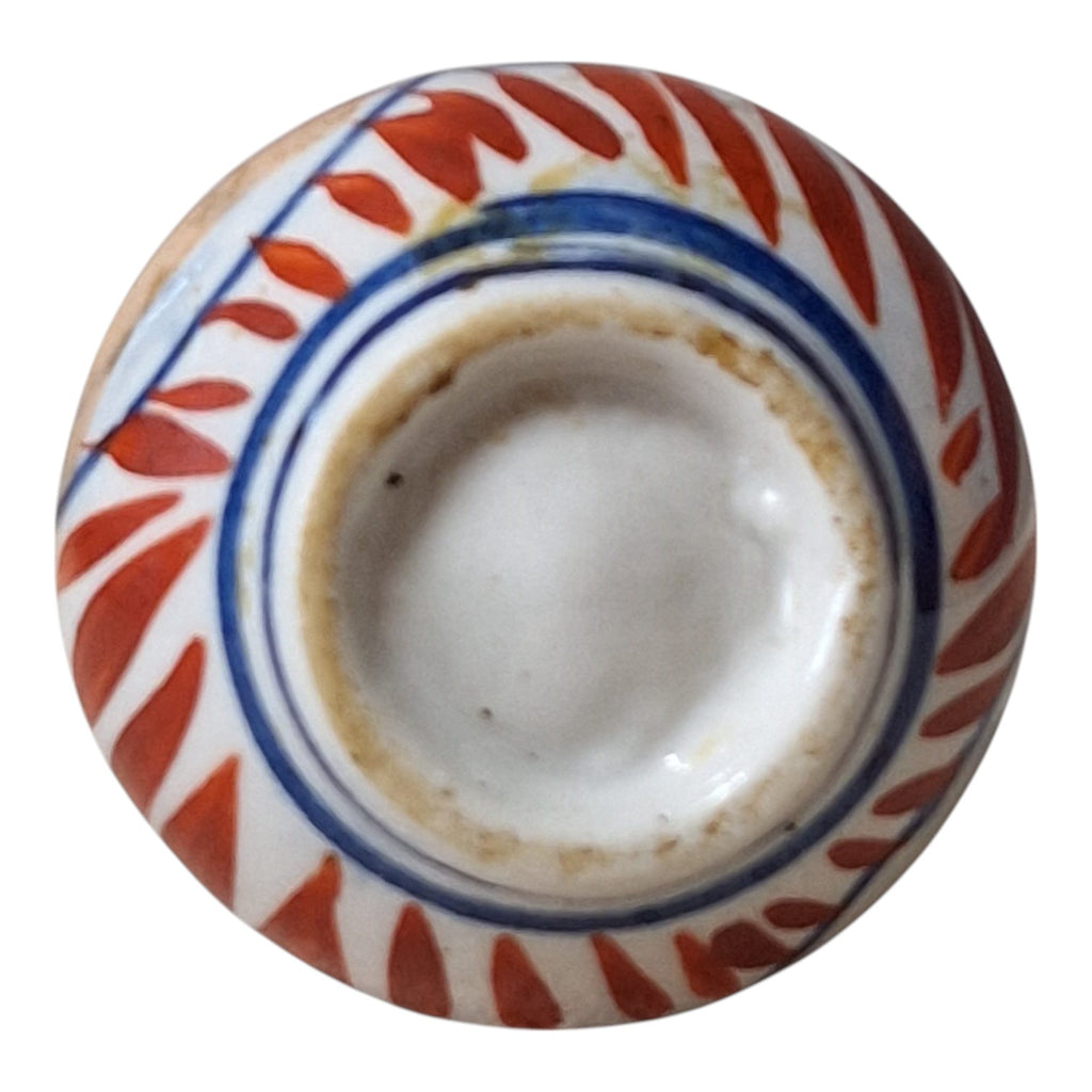 Imari Pfeifenvase – Zwiebelförmige Miniaturvase, Japanisches Porzellan, Meiji-Periode