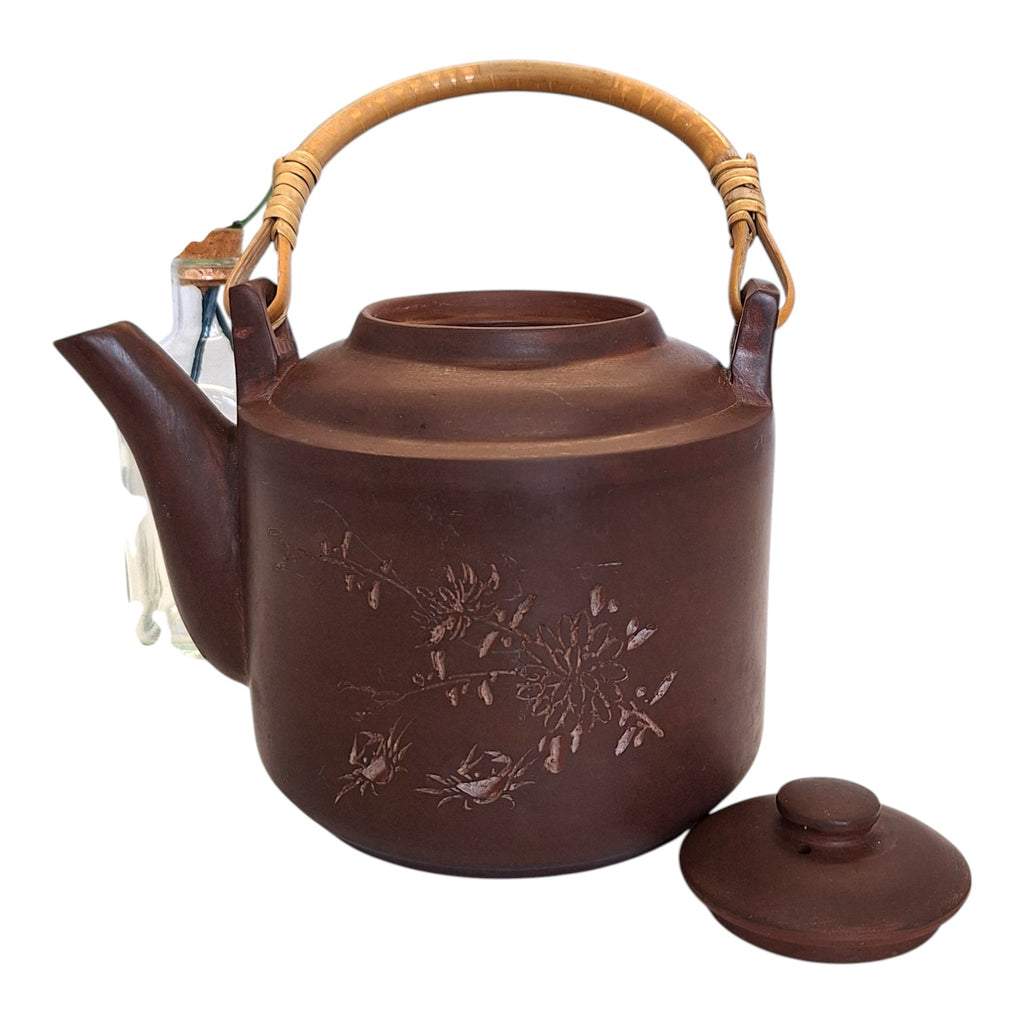 Steingut-Teekanne mit Krabben- & Blumenmuster – Bambusgriff, 70er Jahre