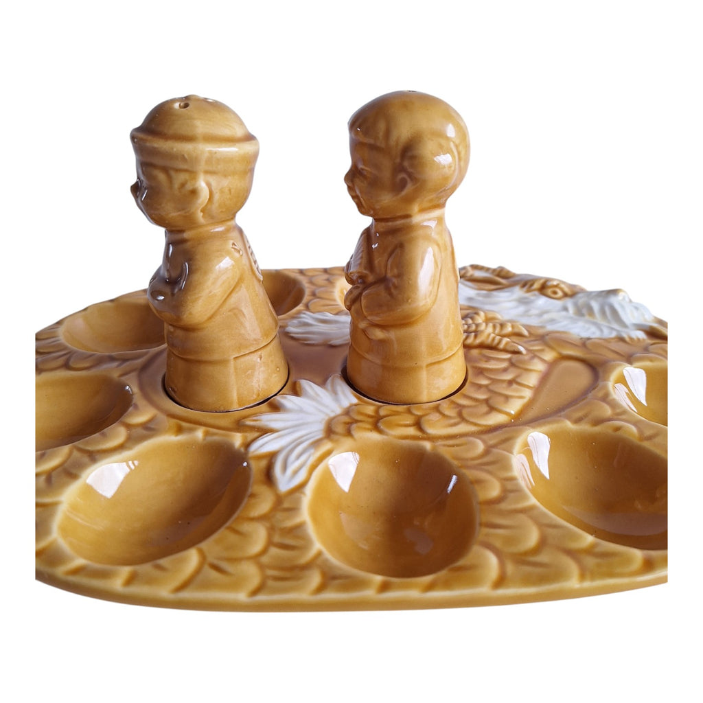 Japanese Eggshell with Dragon Decoration & Salt and Pepper Set – Complete