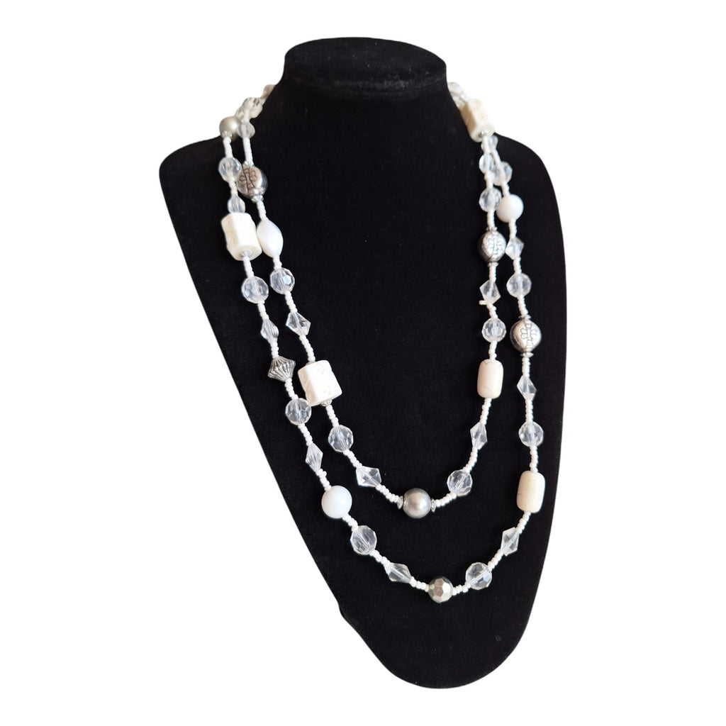 Lange dubbelstrengige vintage kralenketting wit en transparant