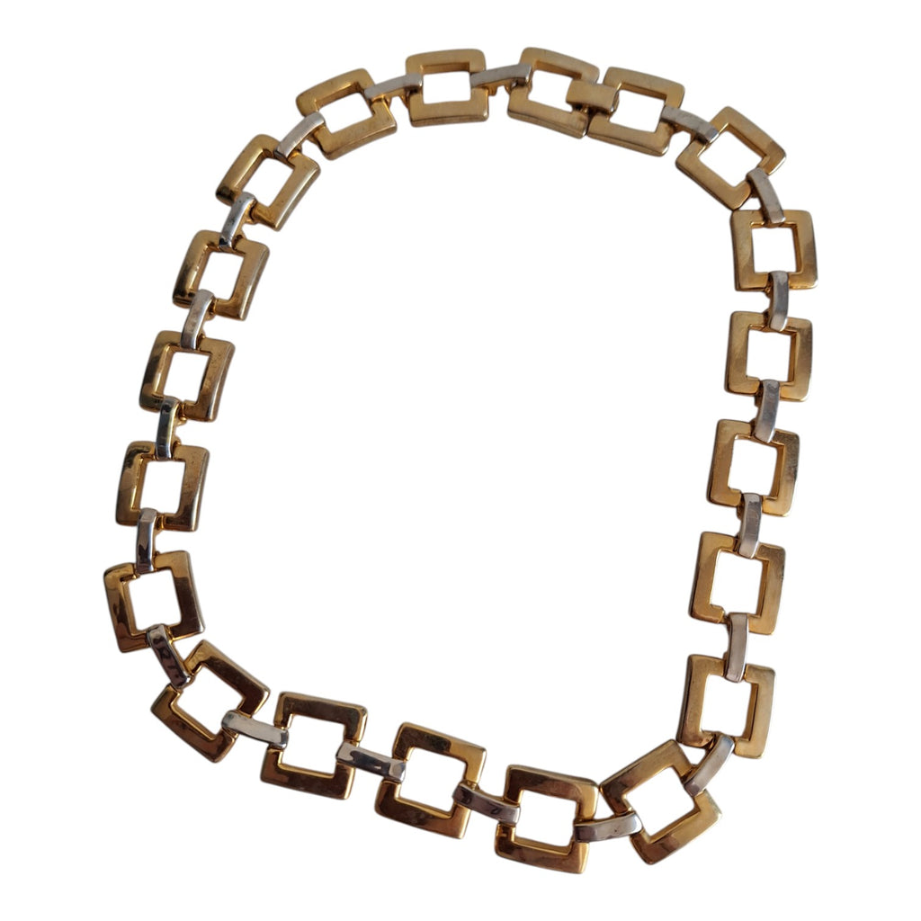 Gold-coloured necklace with chunky links