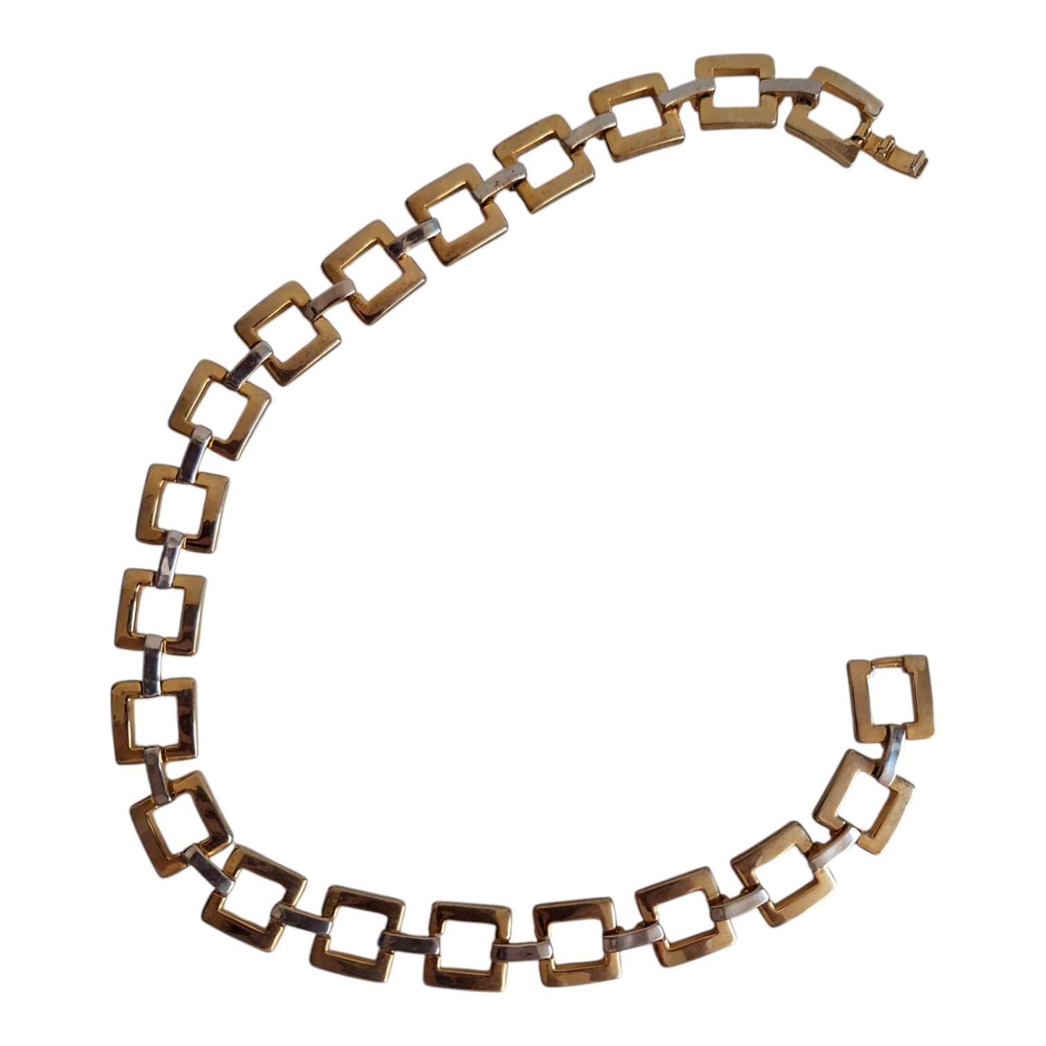 Gold-coloured necklace with chunky links