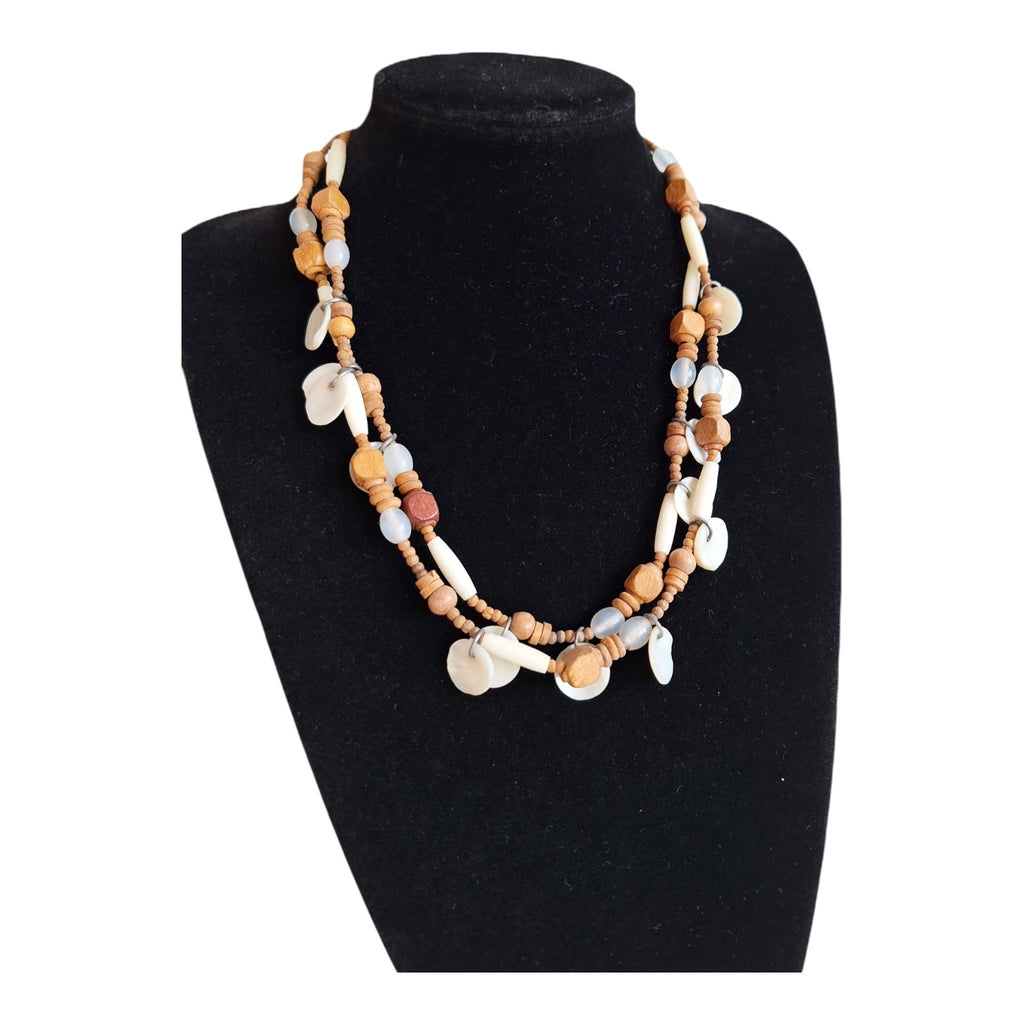 Necklace with wooden beads and discs