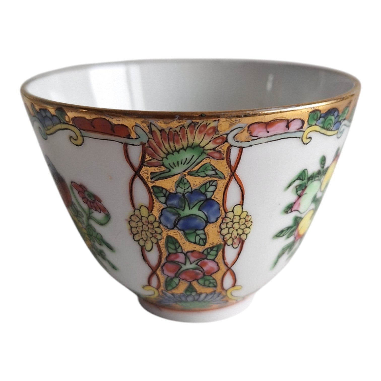 Chinesische kantonesische Tasse und Untertasse mit Blumenmotiven & Schmetterlingen – 1960er Jahre