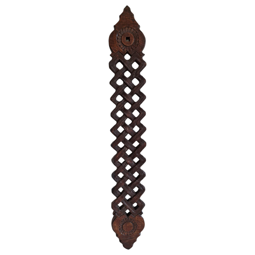 Handgeschnitzter Holzlöffelhalter mit Text – Wanddekoration, Indien, ca. 1900–1940