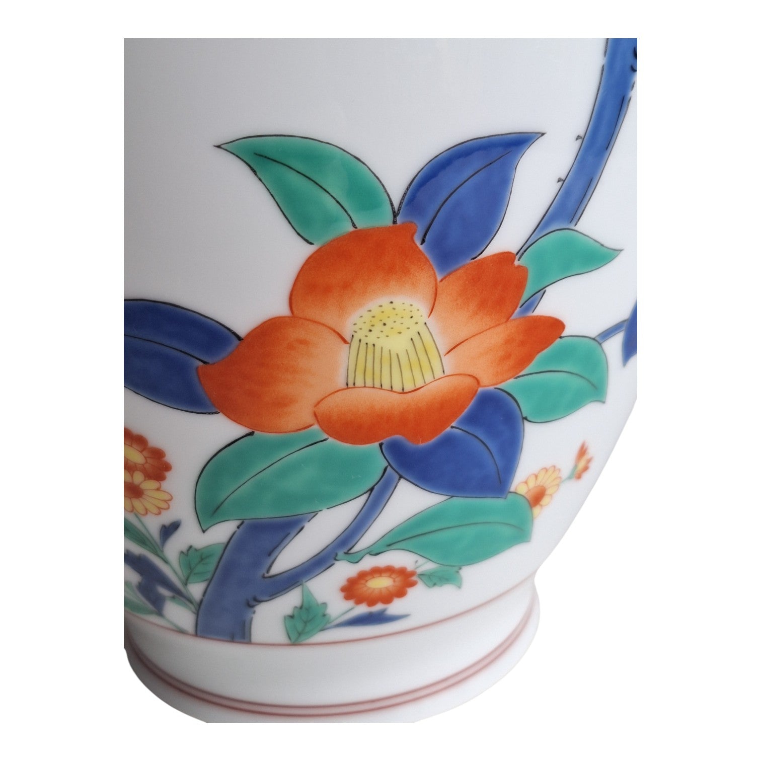 Koransha Sakaida Kakiemon Vase – Hand-Painted, Signed, Japan 1982