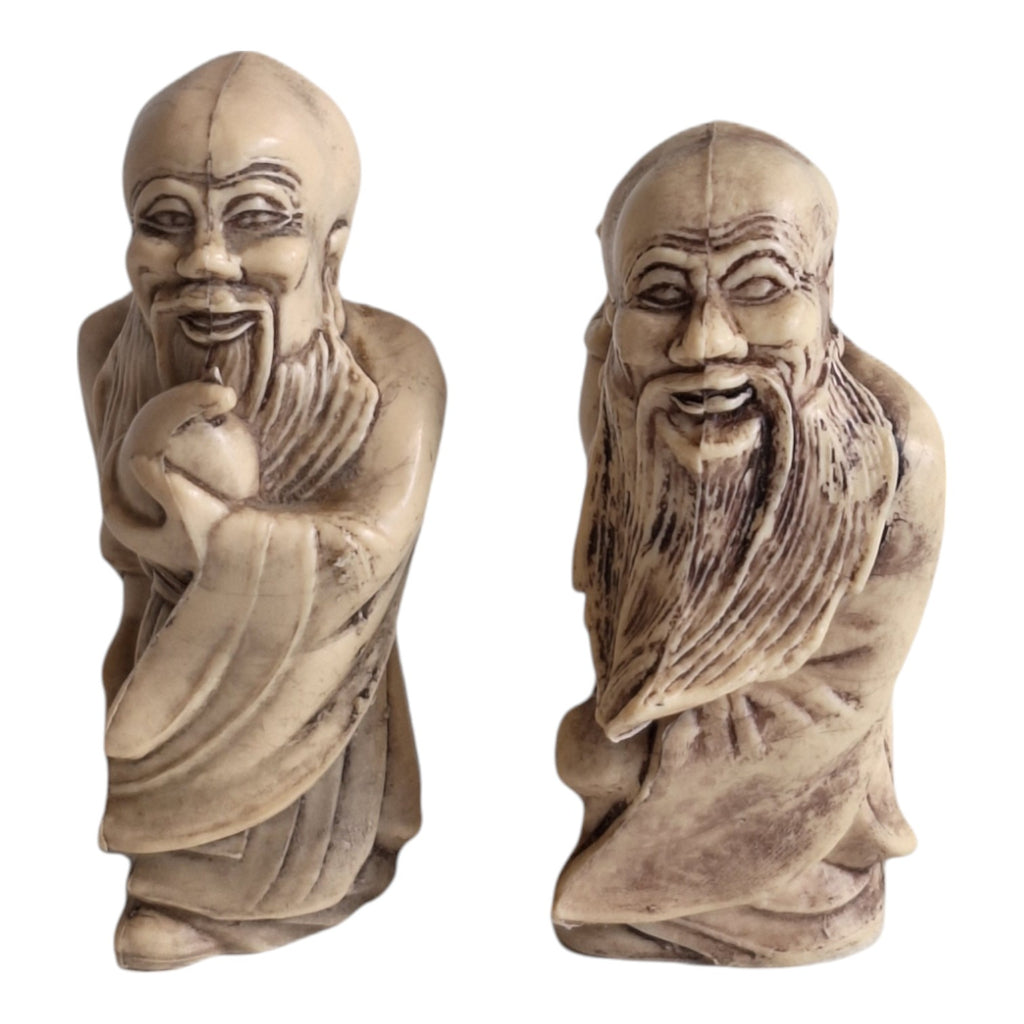 Set aus 4 Figuren im Netsuke-Stil – französische Kunststoffreproduktion, Biskuit