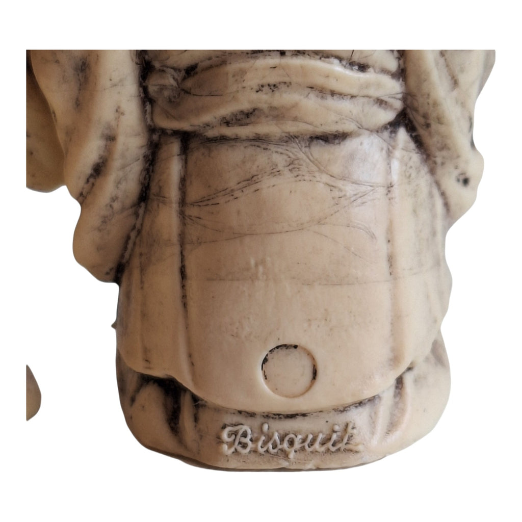Set aus 4 Figuren im Netsuke-Stil – französische Kunststoffreproduktion, Biskuit