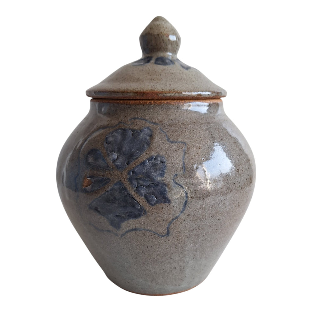 Steingut Deckelgefäß | Signiert Alida Cornelia Spence (ACS) | Blumenmotiv | 23 cm