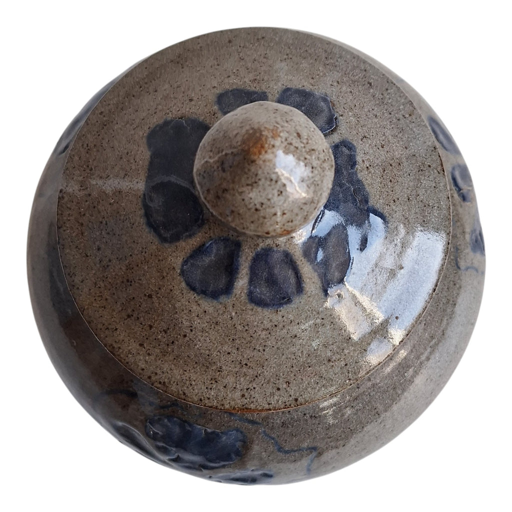 Steingut Deckelgefäß | Signiert Alida Cornelia Spence (ACS) | Blumenmotiv | 23 cm