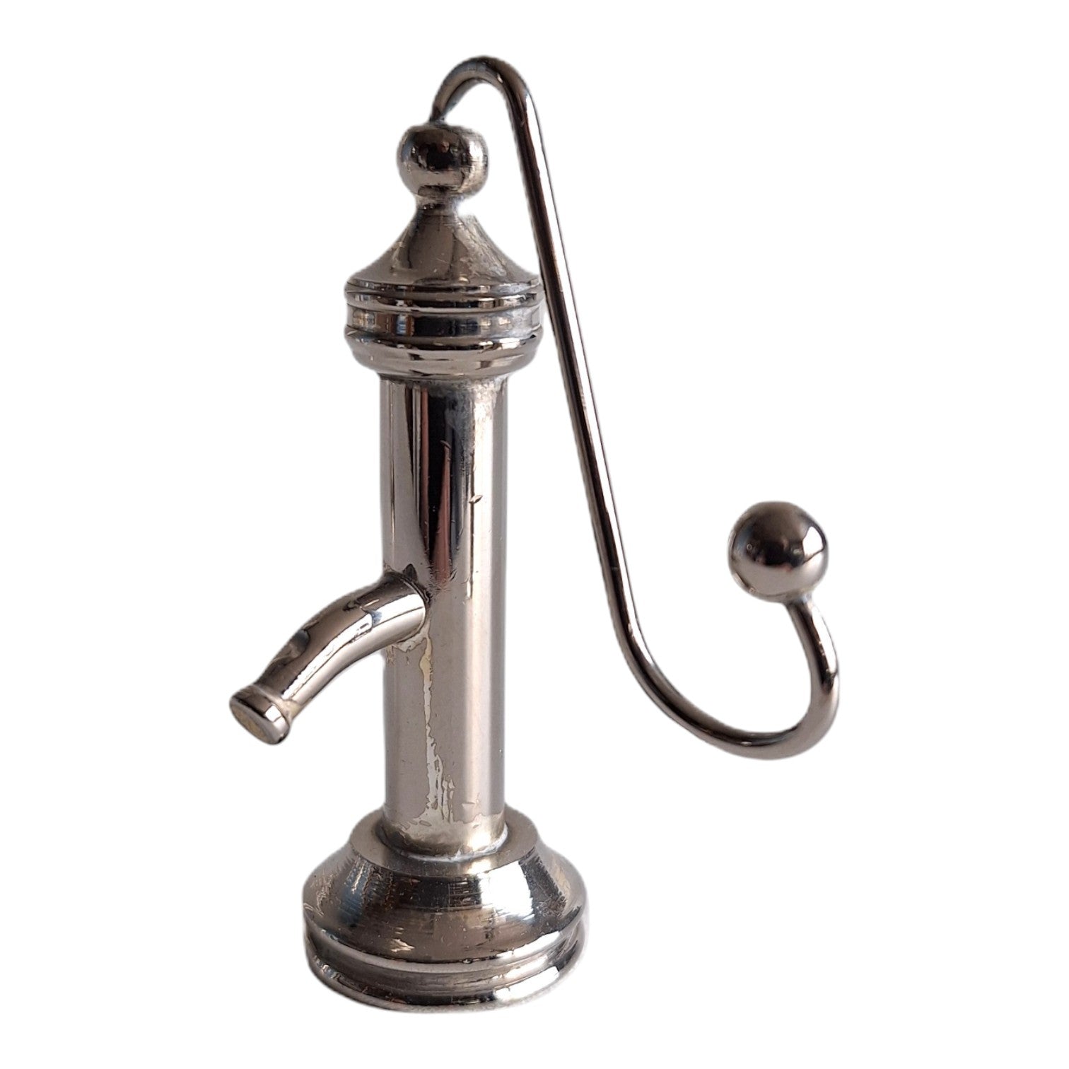 Versilberte Miniatur-Wasserpumpe