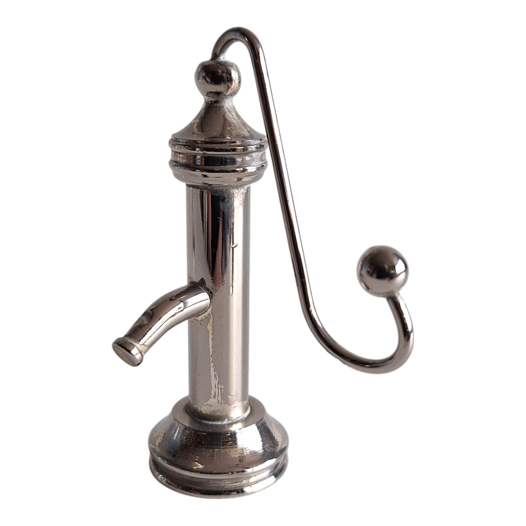 Versilberte Miniatur-Wasserpumpe