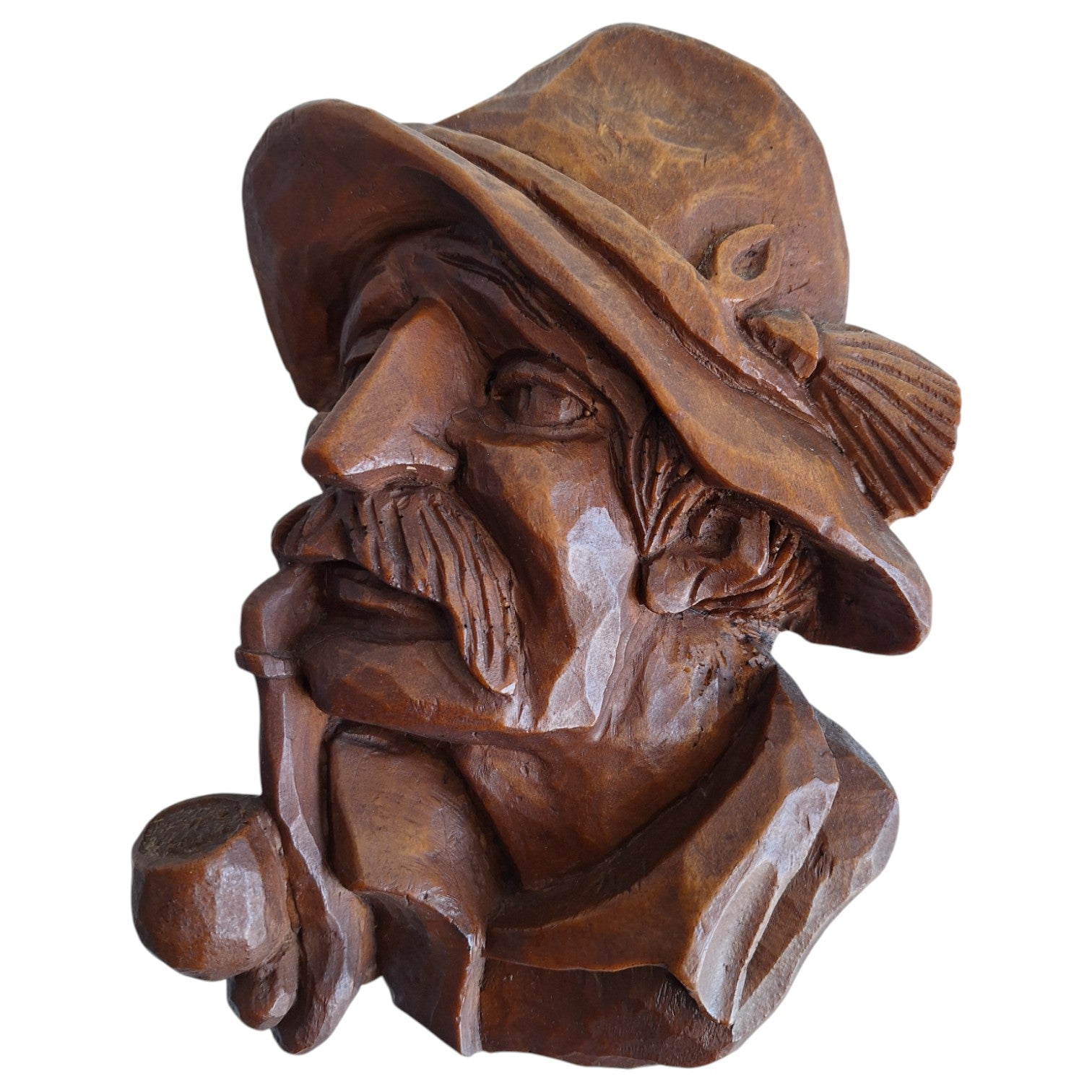 Holzgeschnitzte Figur Mann mit Hut, Schnurrbart und Pfeife – Schwarzwald-Stil