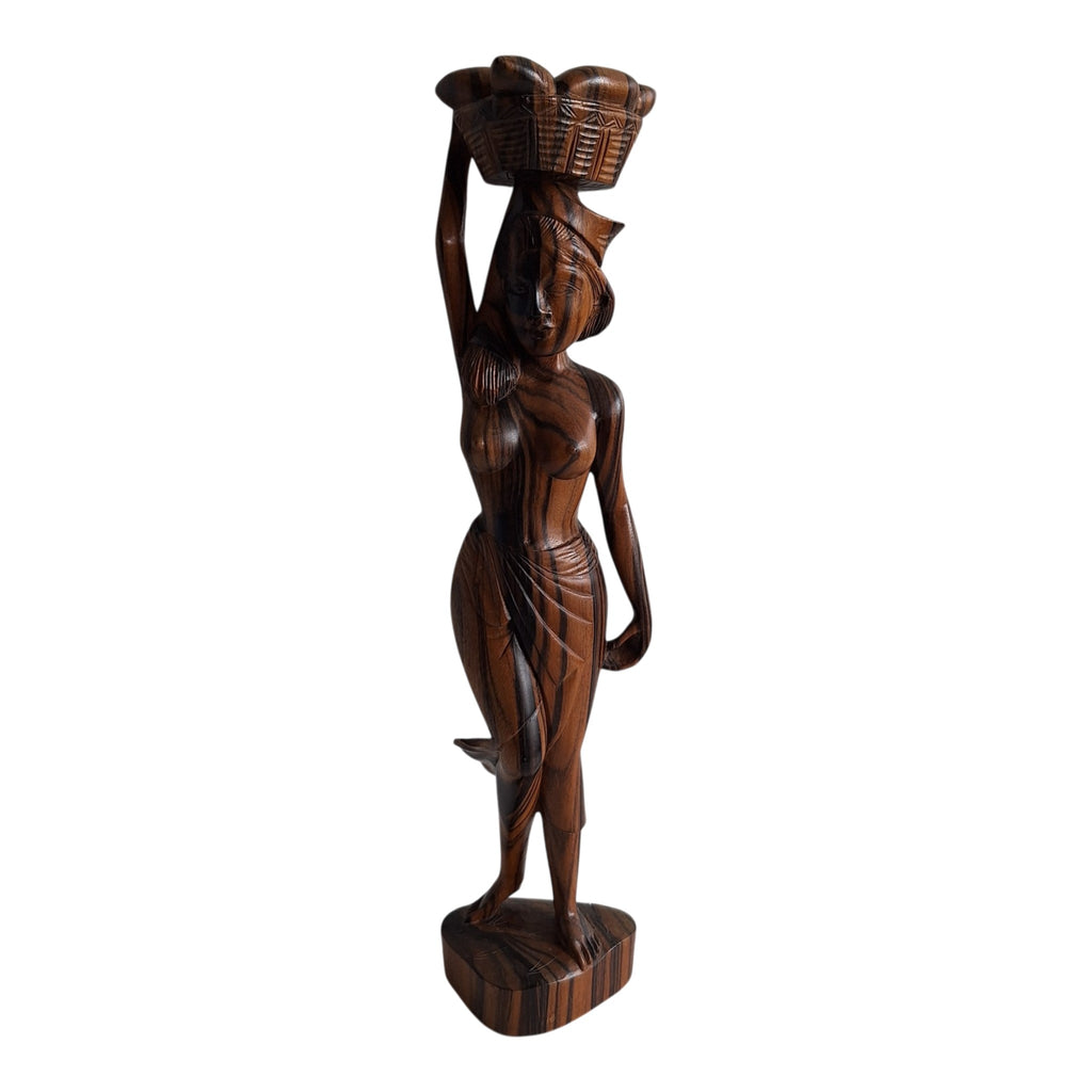 Balinesische Frau mit Obstkorb auf dem Kopf – handgeschnitzte Holzfigur (40,5 cm)