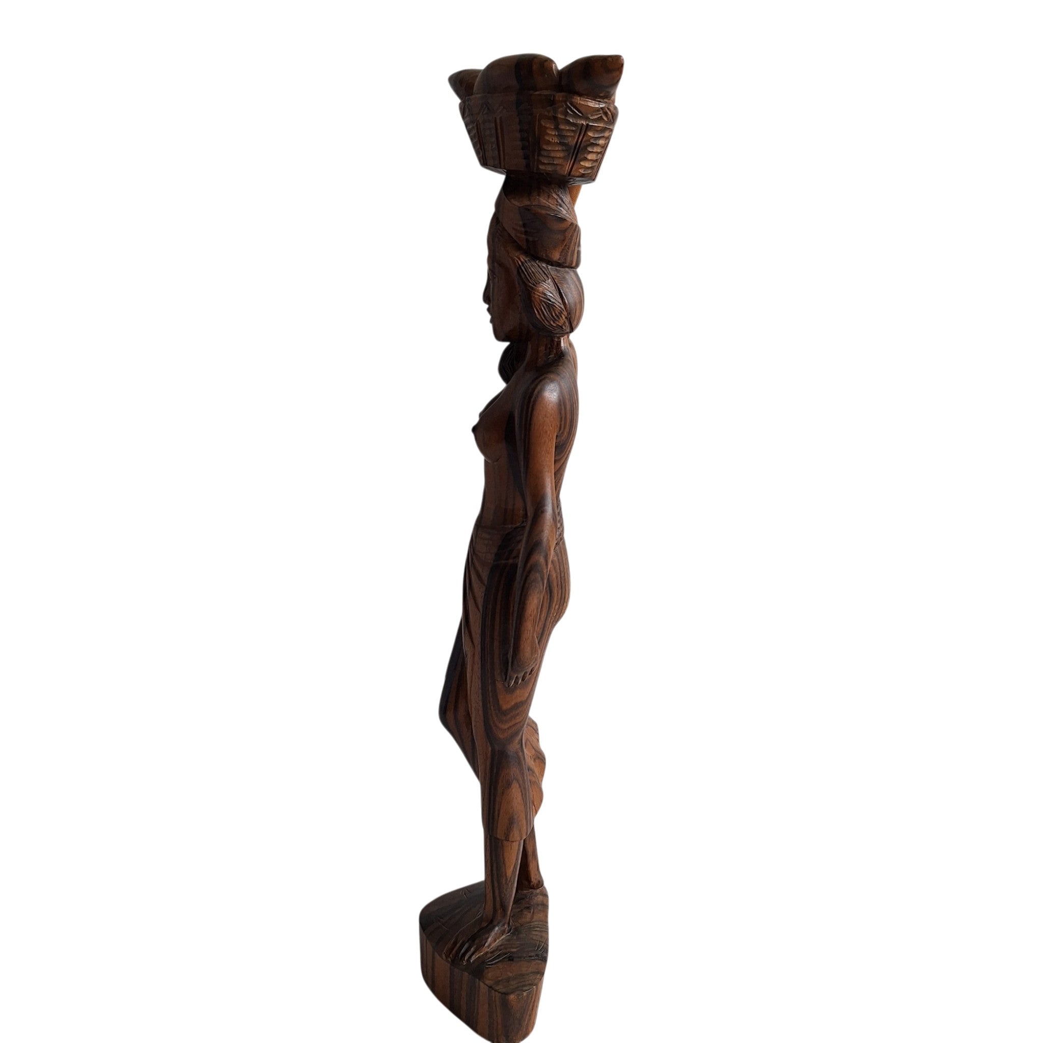 Balinesische Frau mit Obstkorb auf dem Kopf – handgeschnitzte Holzfigur (40,5 cm)