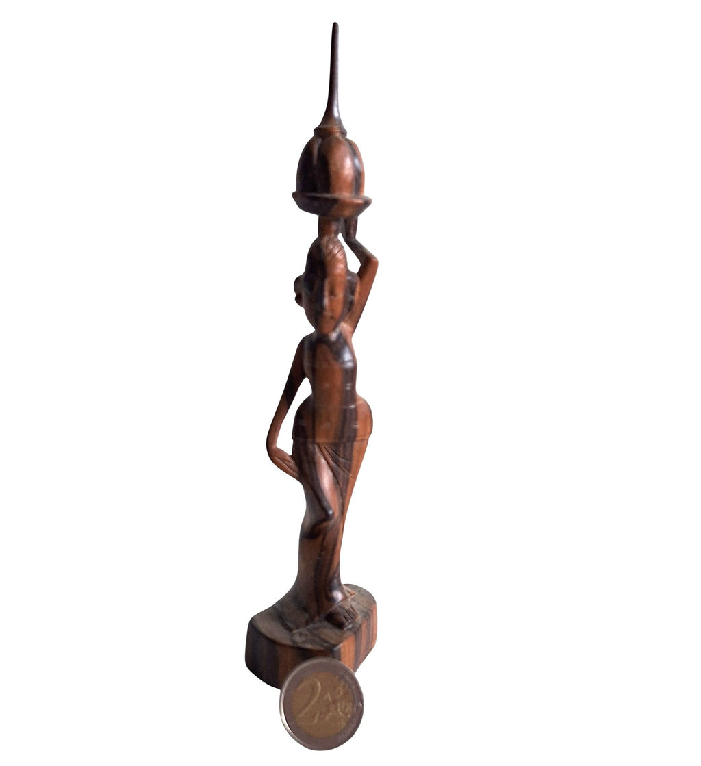 Balinesische Holzfigur Frau mit Korb auf dem Kopf – handgeschnitzt, 21 cm