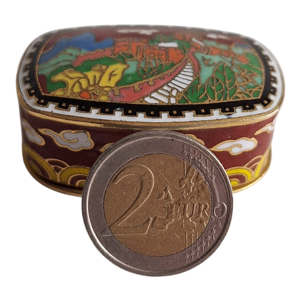 Cloisonné-Schachtel mit Chinesischer-Mauer-Motiv
