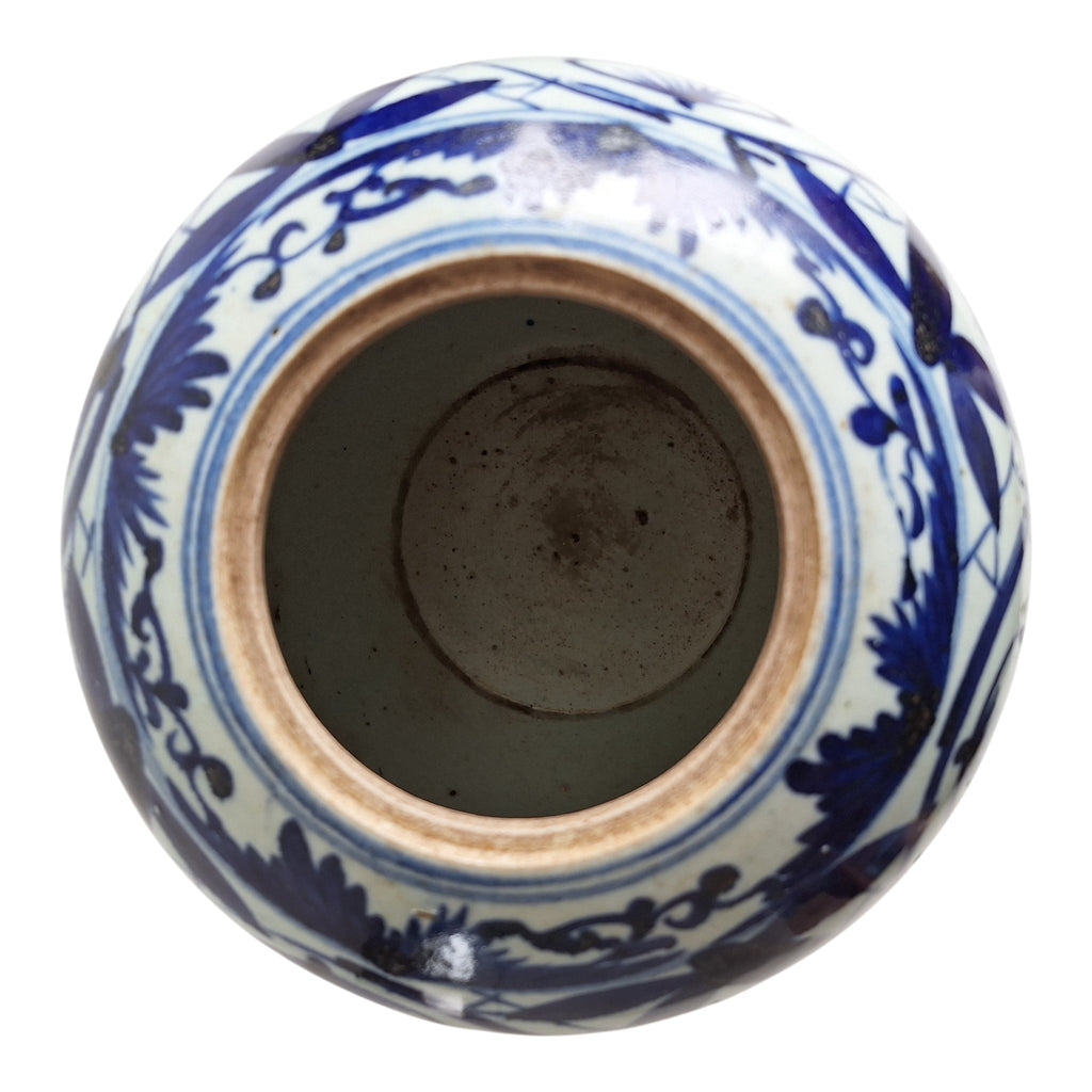Chinesischer blau-weißer Ingwertopf mit handgemalten Blumenmotiven