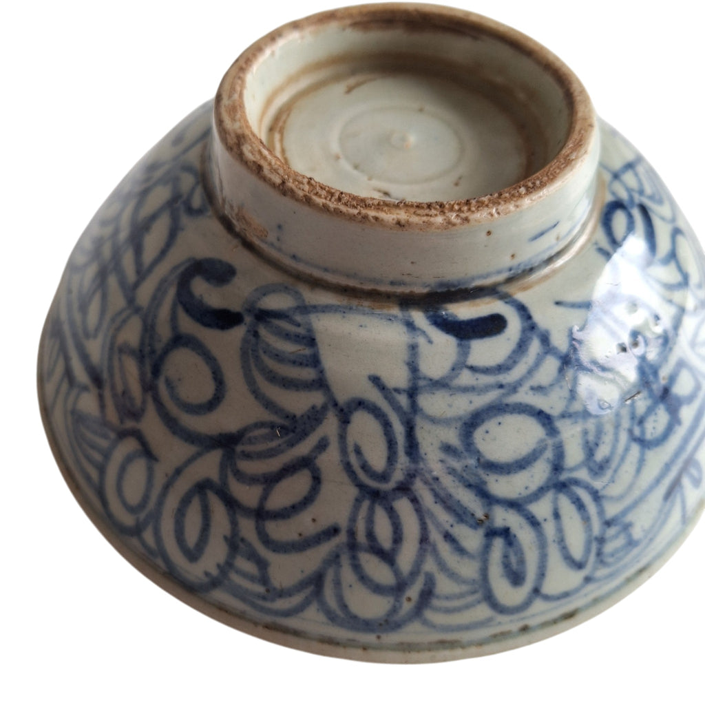 Chinees Blauw-Wit Porseleinen Gelukskommetje — Qing-dynastie