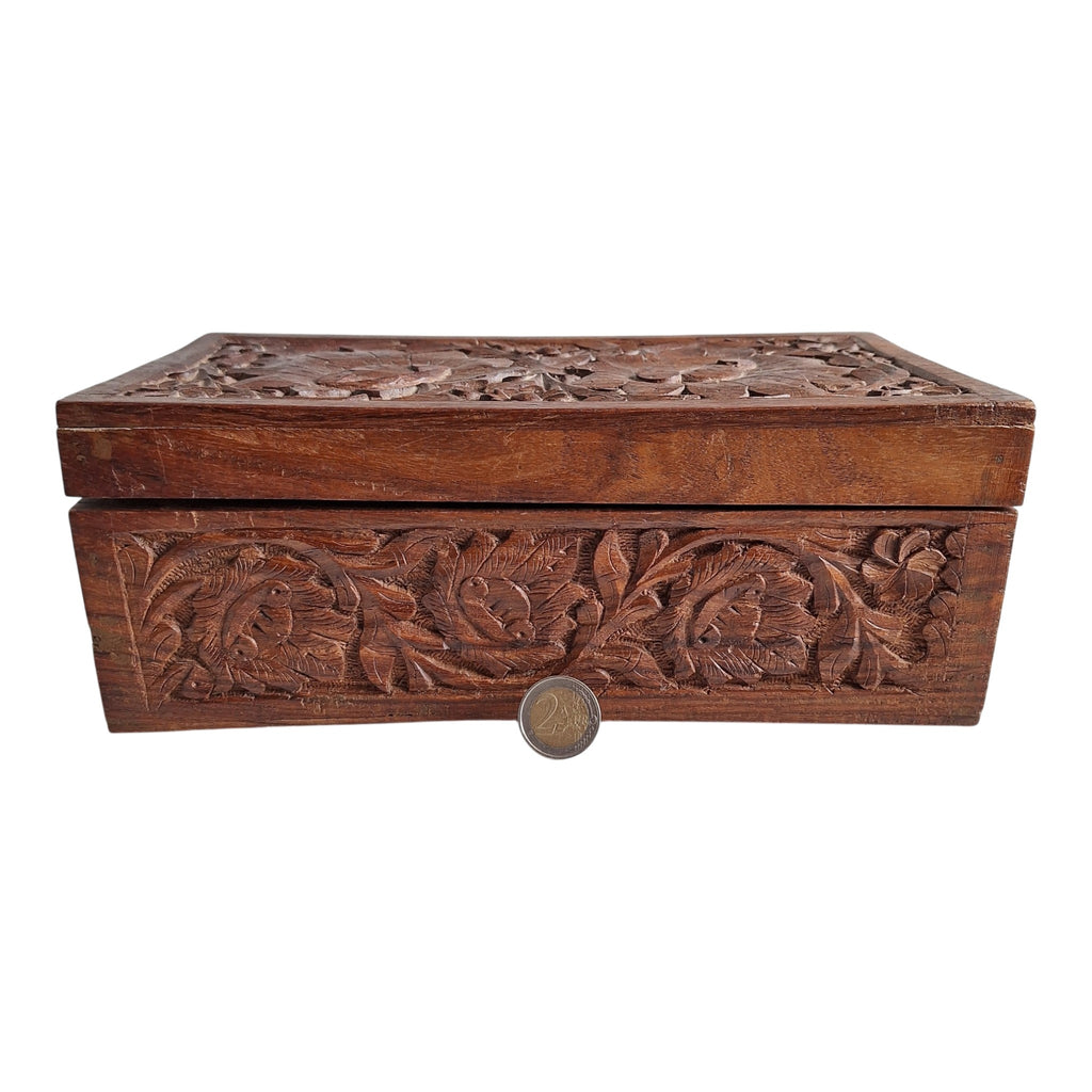 Handgeschnitzte Schmuckschatulle aus Holz Indien mit Blumenmuster