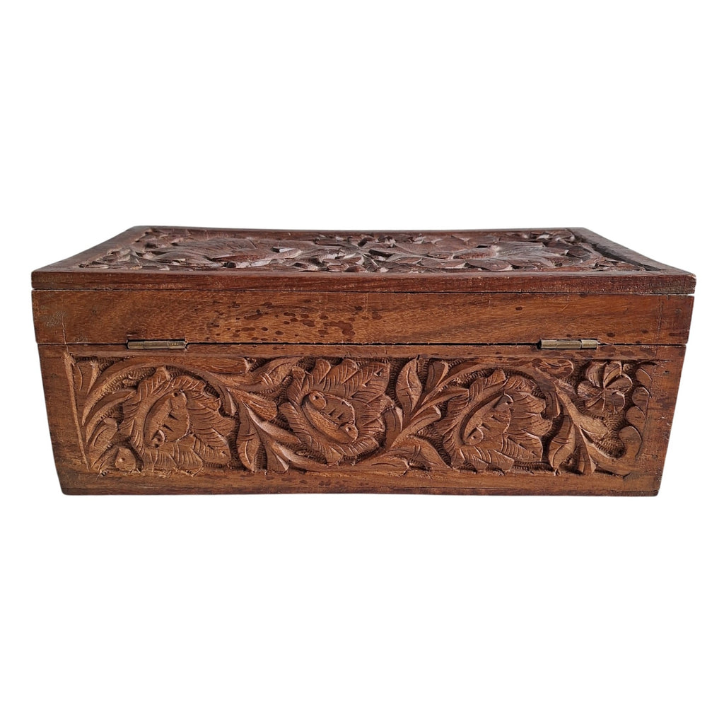 Handgeschnitzte Schmuckschatulle aus Holz Indien mit Blumenmuster