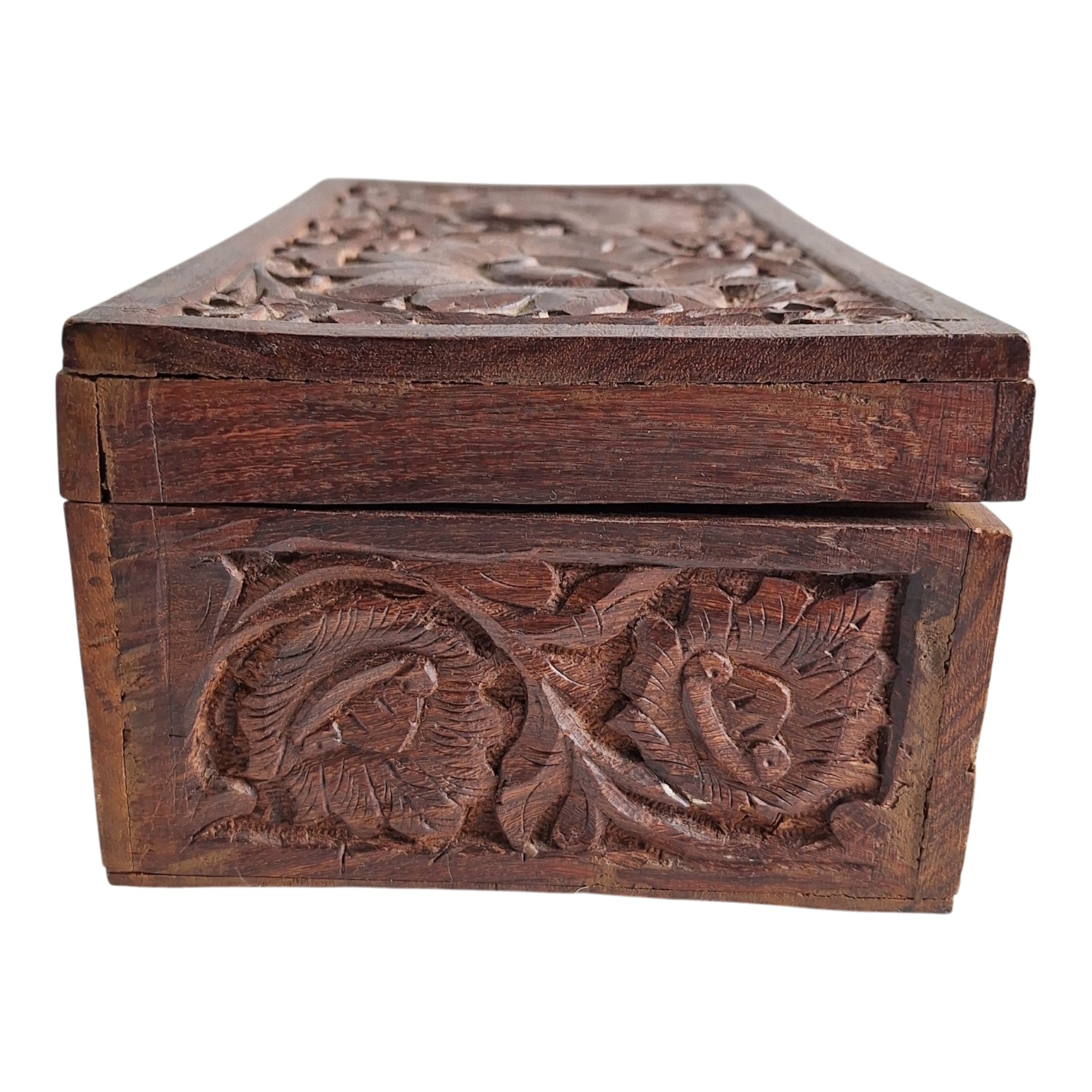 Handgeschnitzte Schmuckschatulle aus Holz Indien mit Blumenmuster