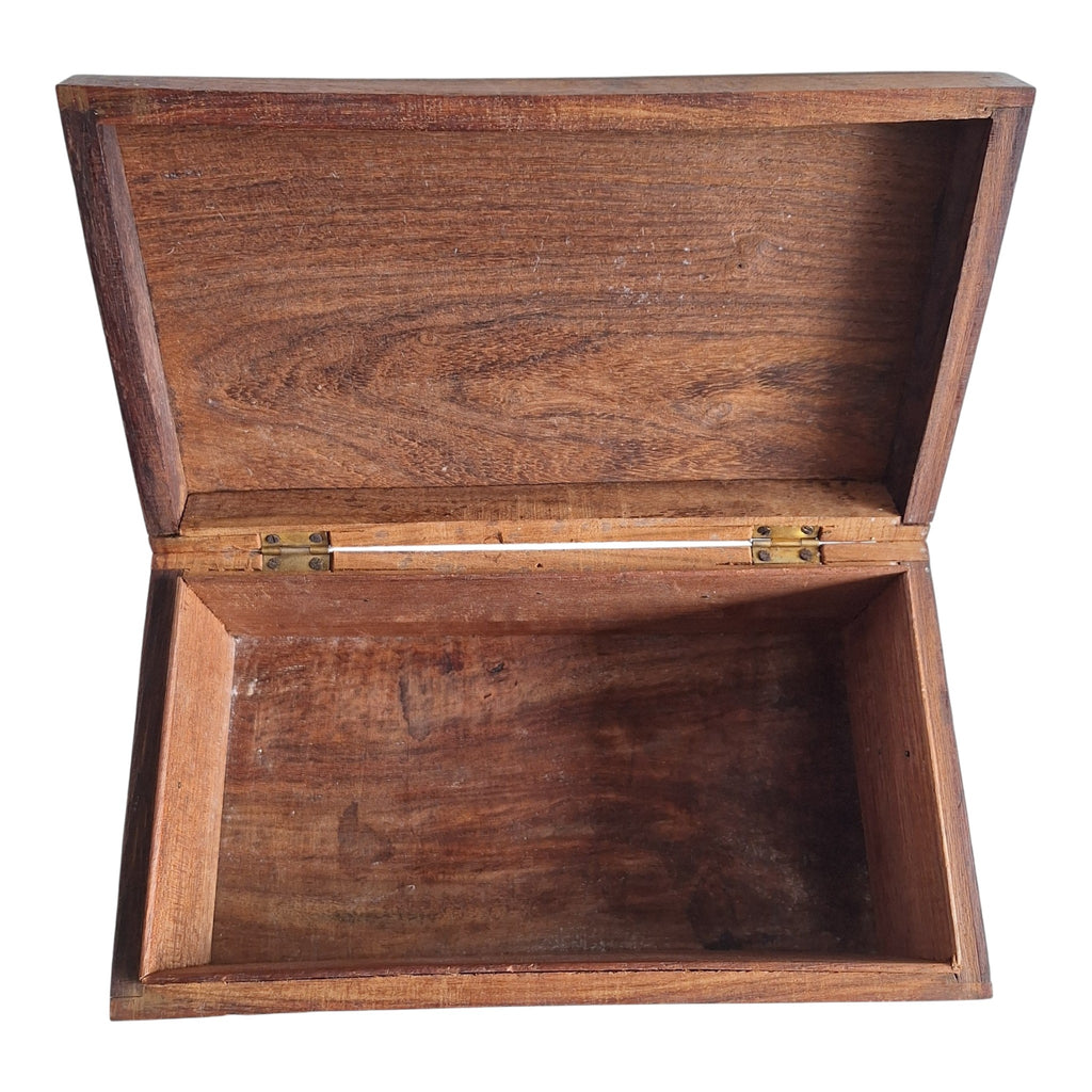 Handgeschnitzte Schmuckschatulle aus Holz Indien mit Blumenmuster