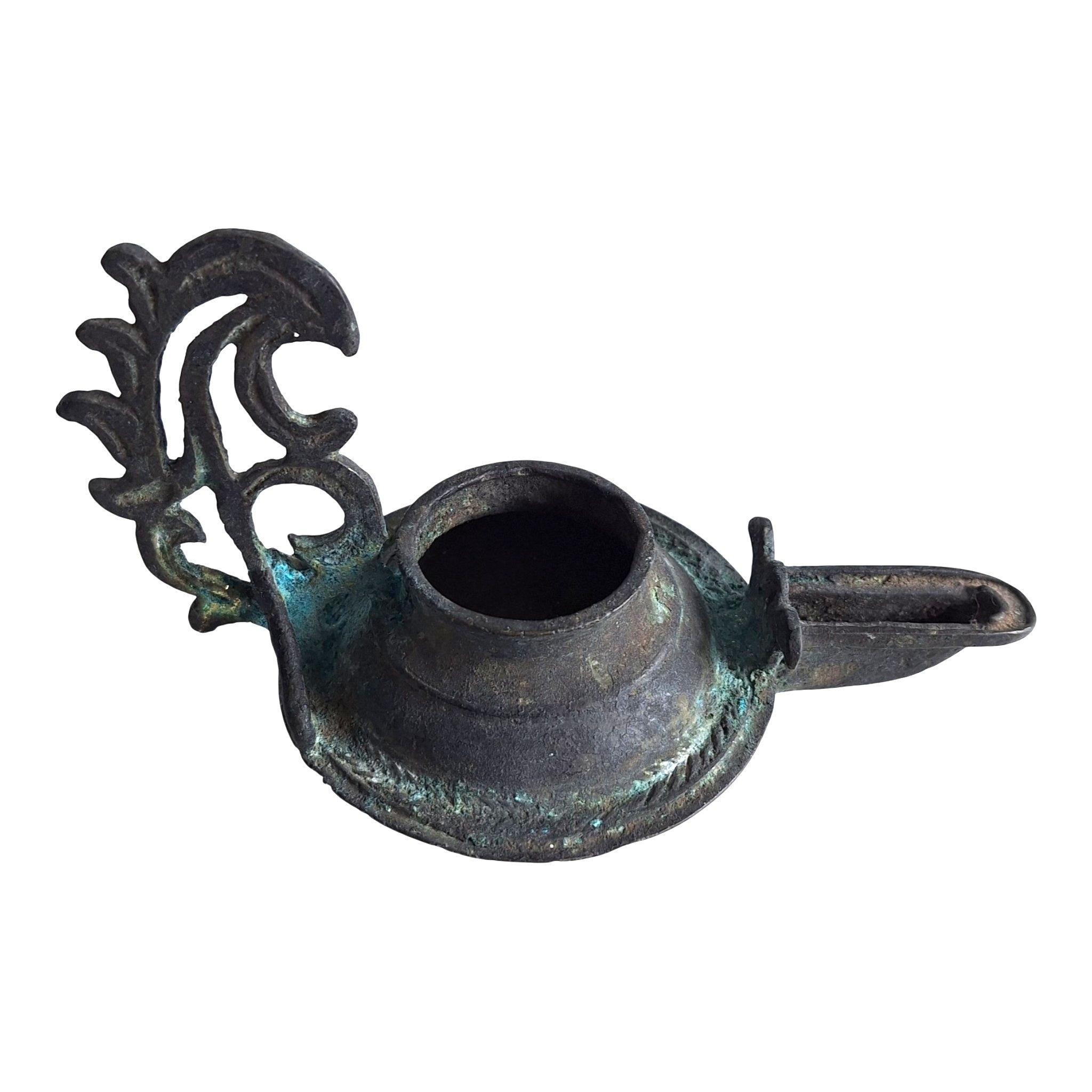 Bronzefarbene Öllampe im römischen Stil mit Patina