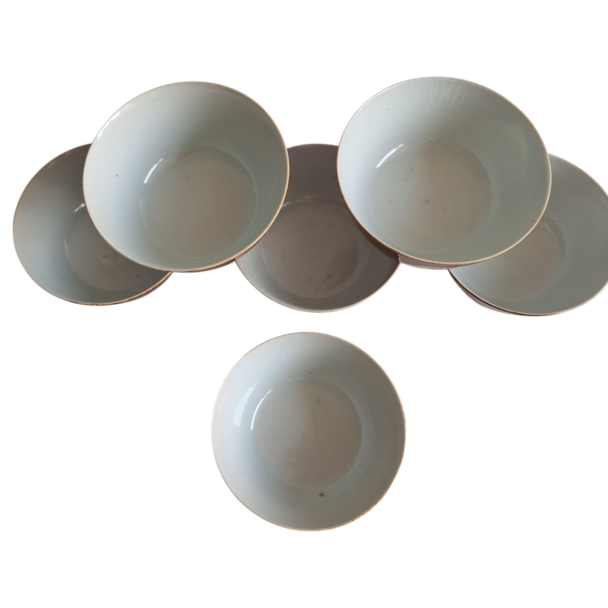 Set van 6 Chinese Café au Lait Kommen – Batavia Porselein, Qianlong-periode
