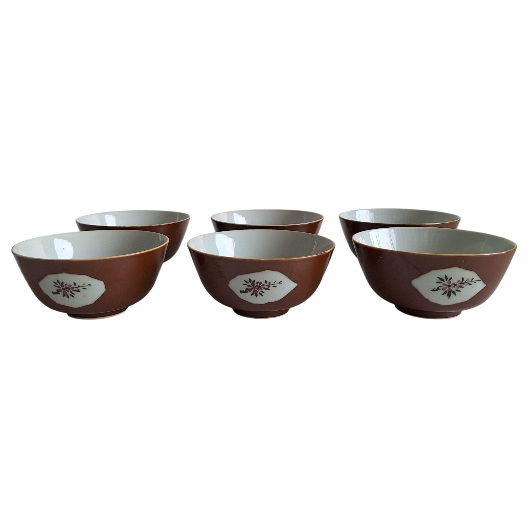 Set van 6 Chinese Café au Lait Kommen – Batavia Porselein, Qianlong-periode