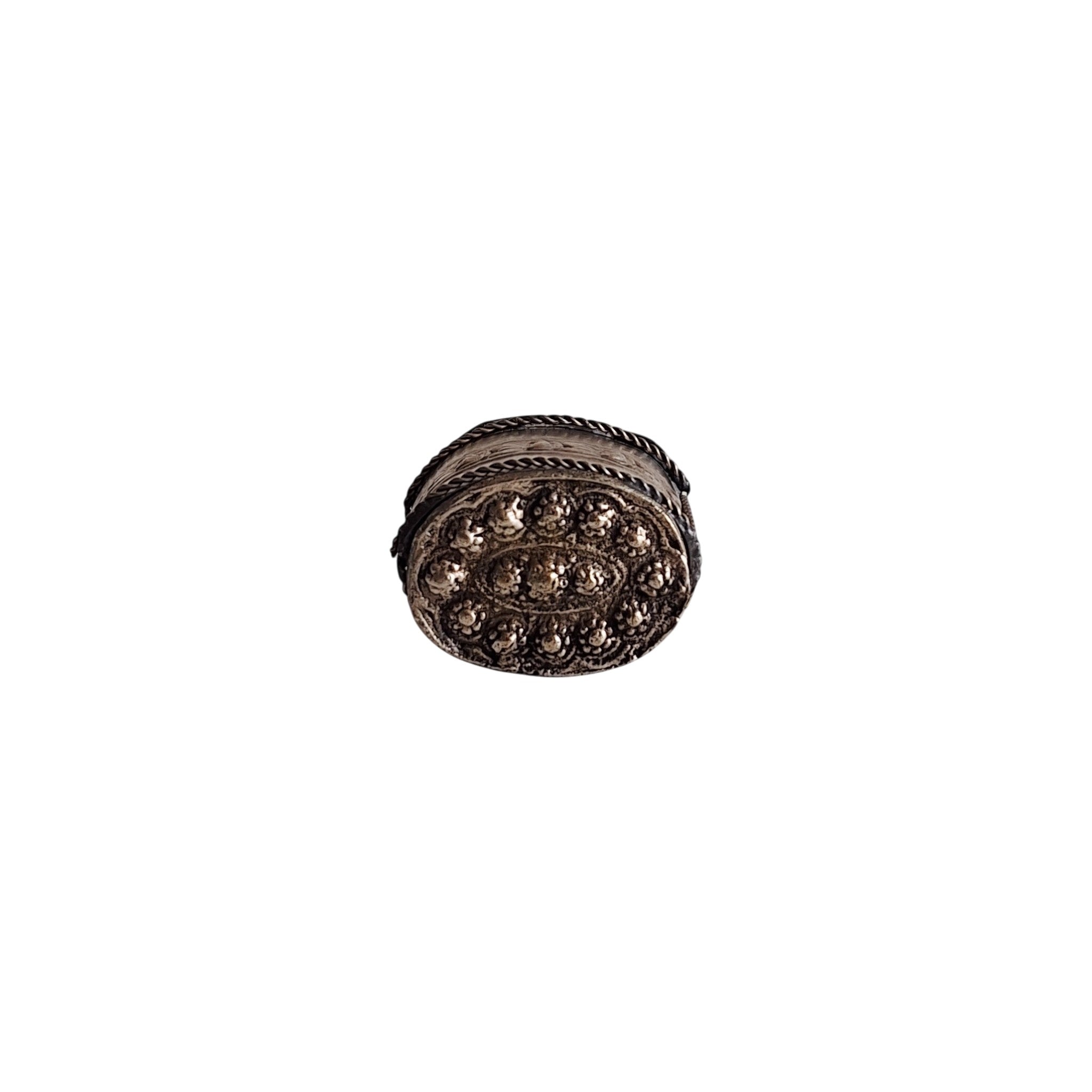 Silver-Plated Pill Box with Embossed Floral Motif – Repoussé Decoration, Antique Patina