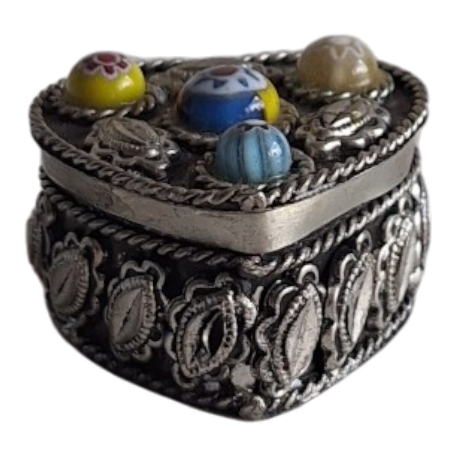 Verzilverd pillen- of ringendoosje - Murano stijl millefiori glaskralen