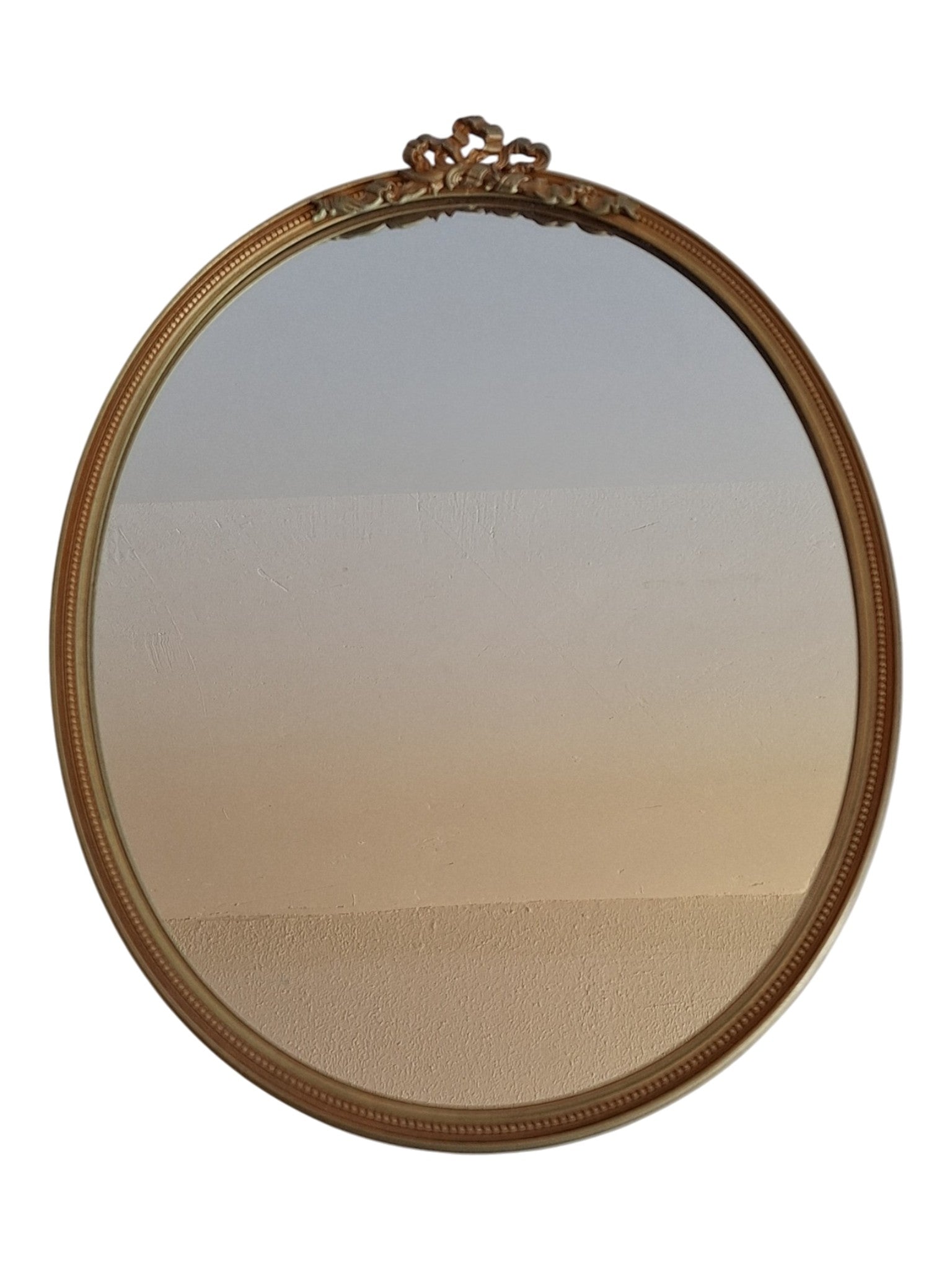 Ovale wandspiegel - neoclassicistisch goudkleurig met strikornament - 33 x 25,5 cm